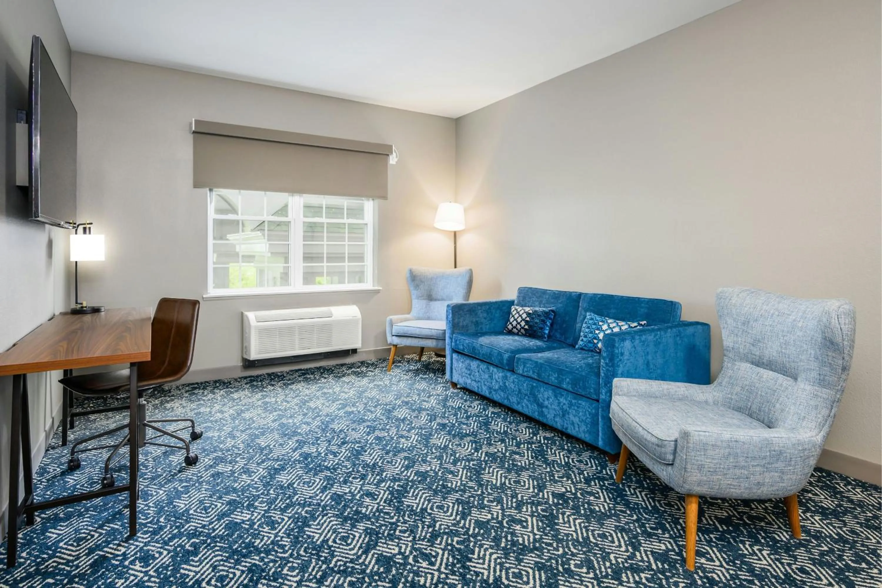 Lounge or bar in Four Points by Sheraton Bedford Manchester Airport