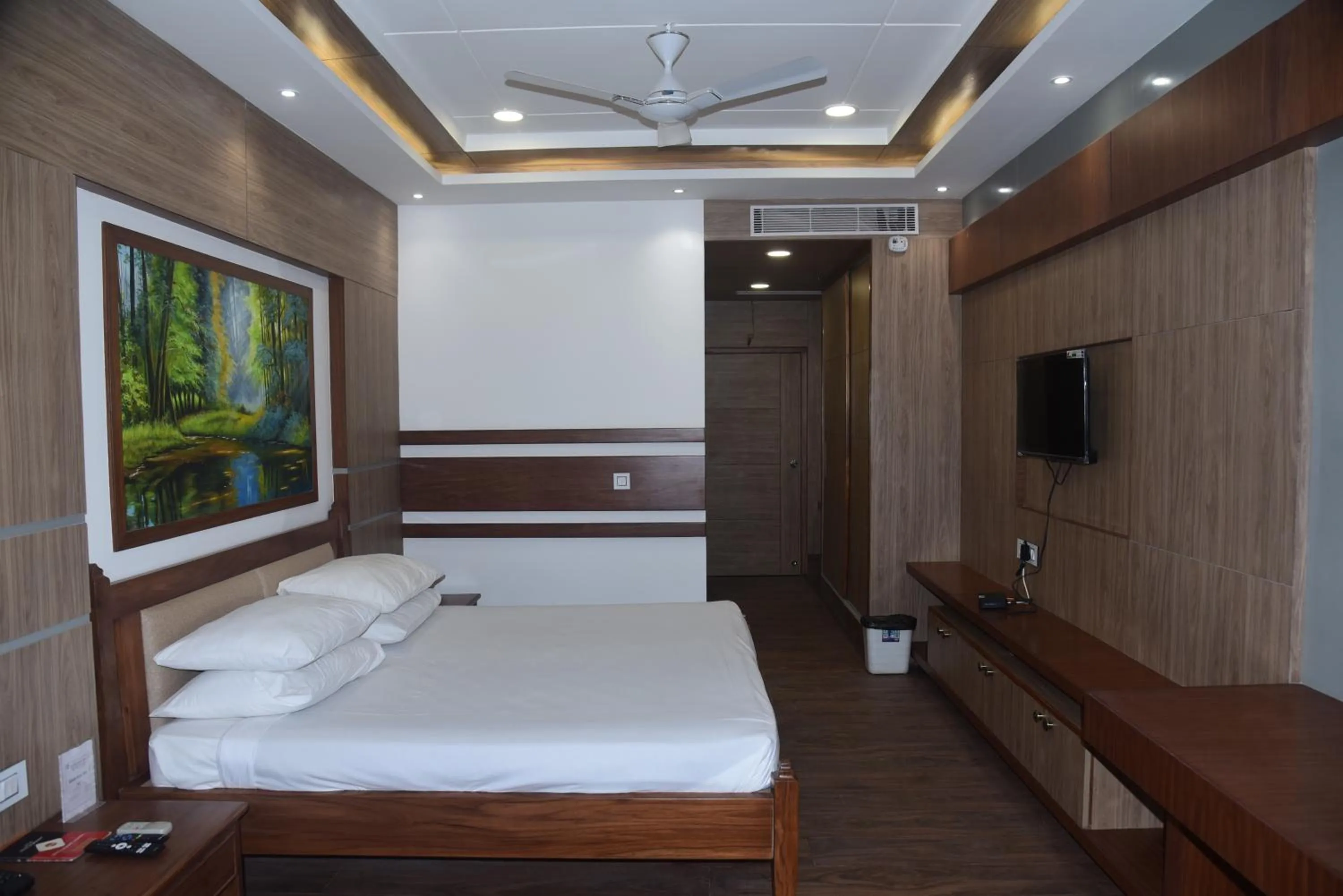 Bed in Indo Hokke Hotel