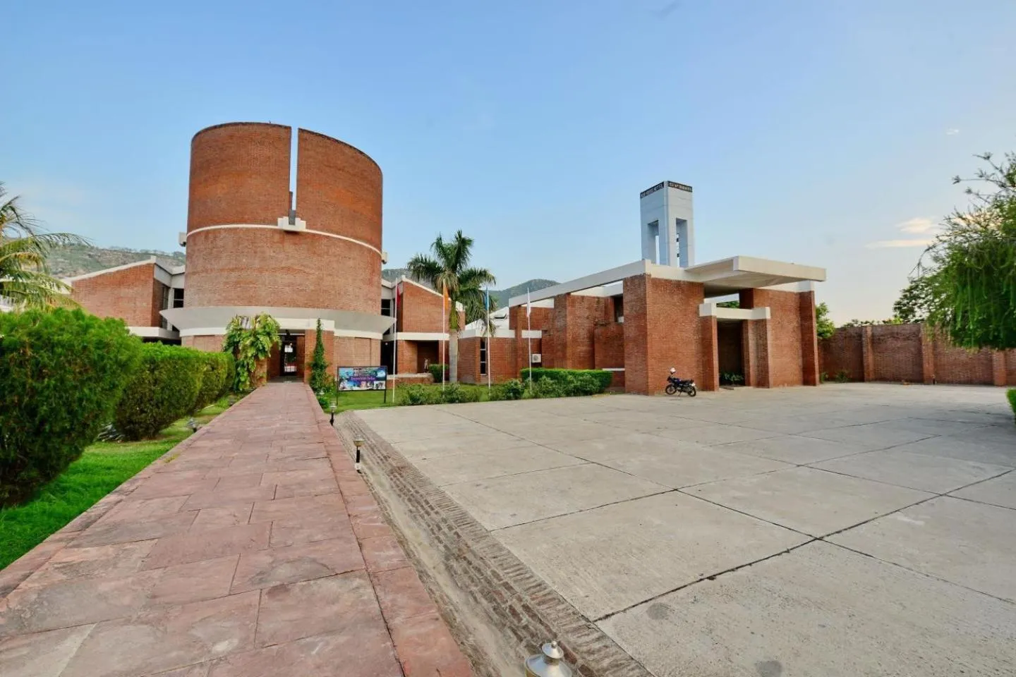 Facade/entrance in Indo Hokke Hotel