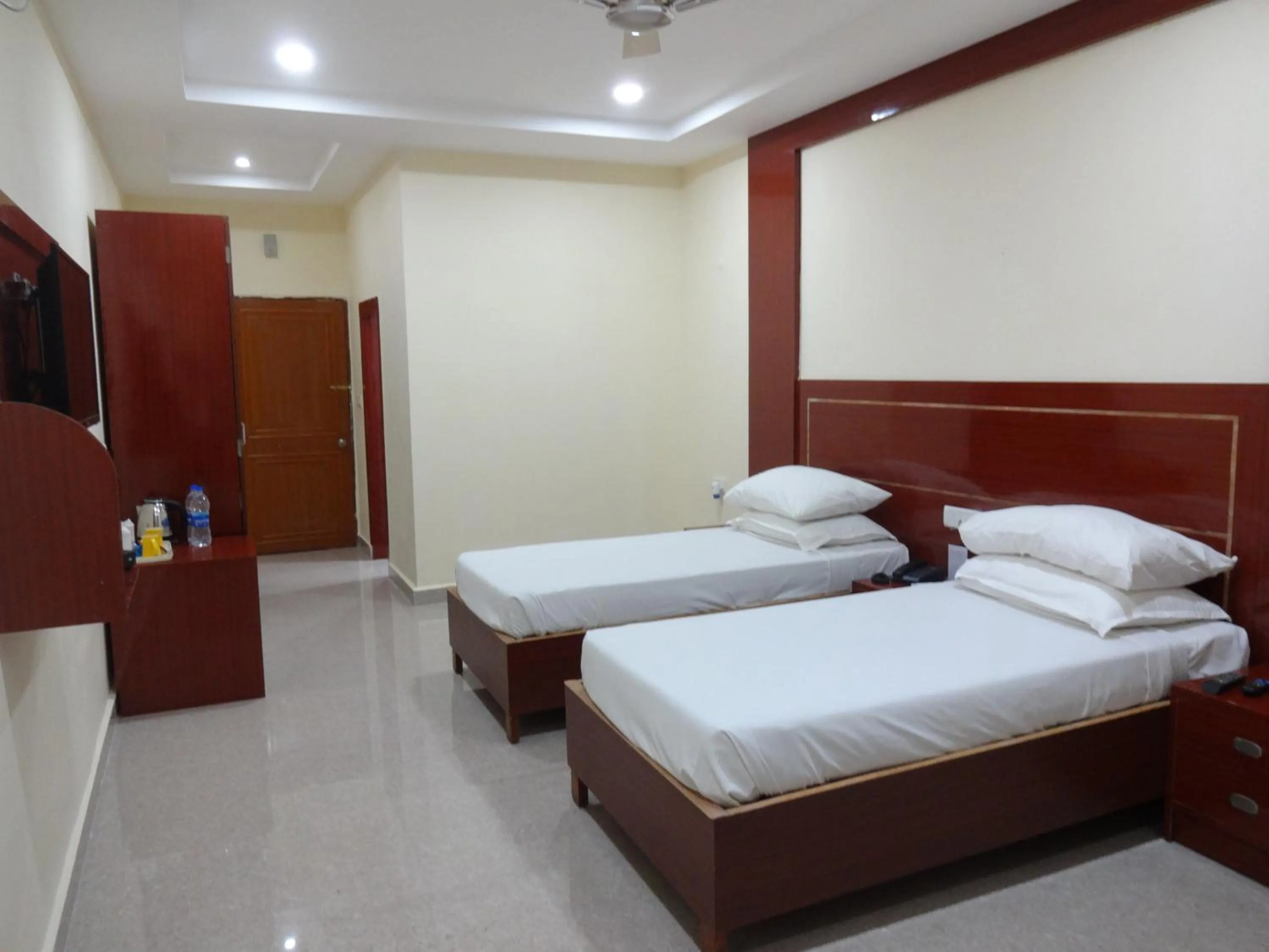 Bed in Indo Hokke Hotel