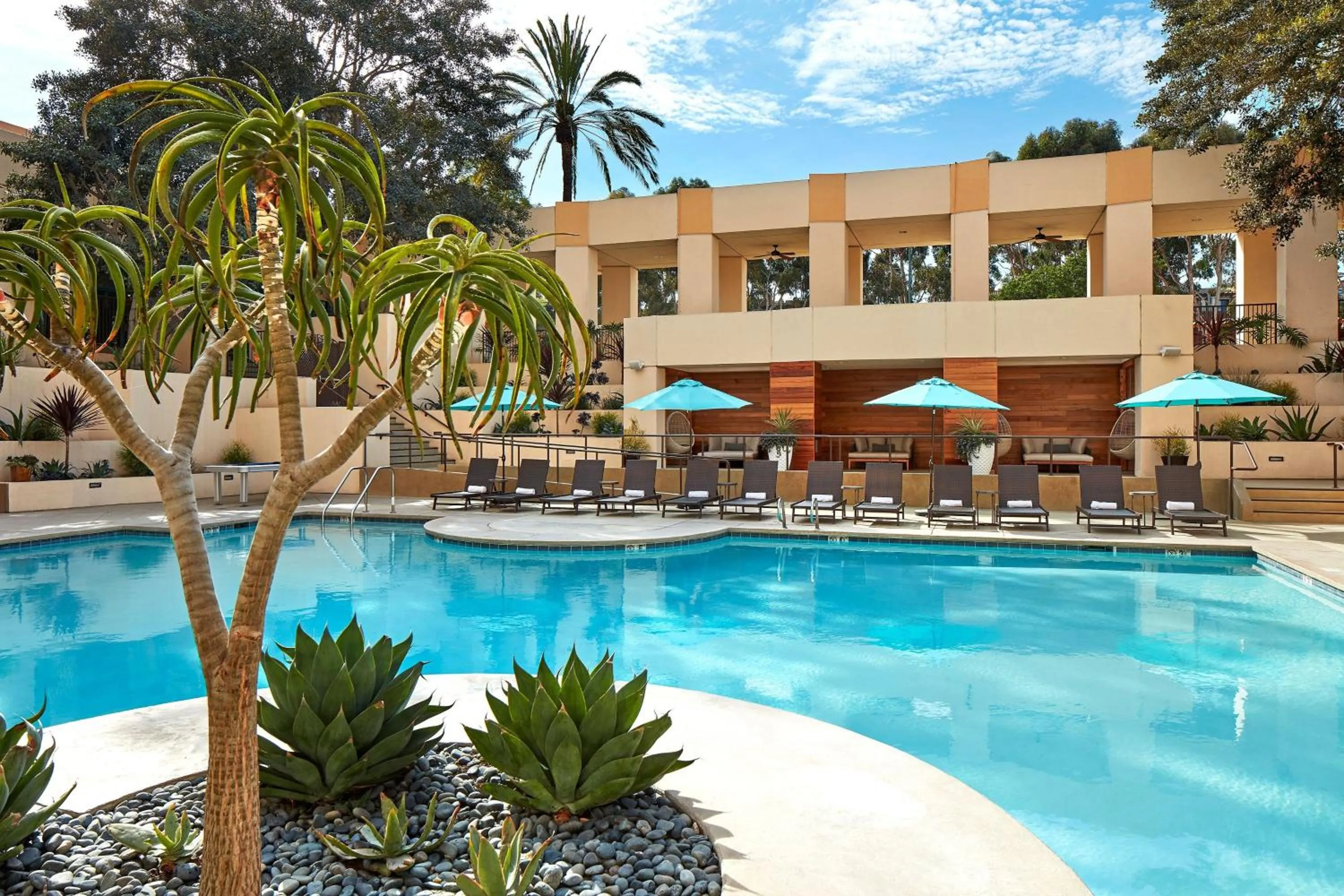 Swimming pool in San Diego Marriott Mission Valley