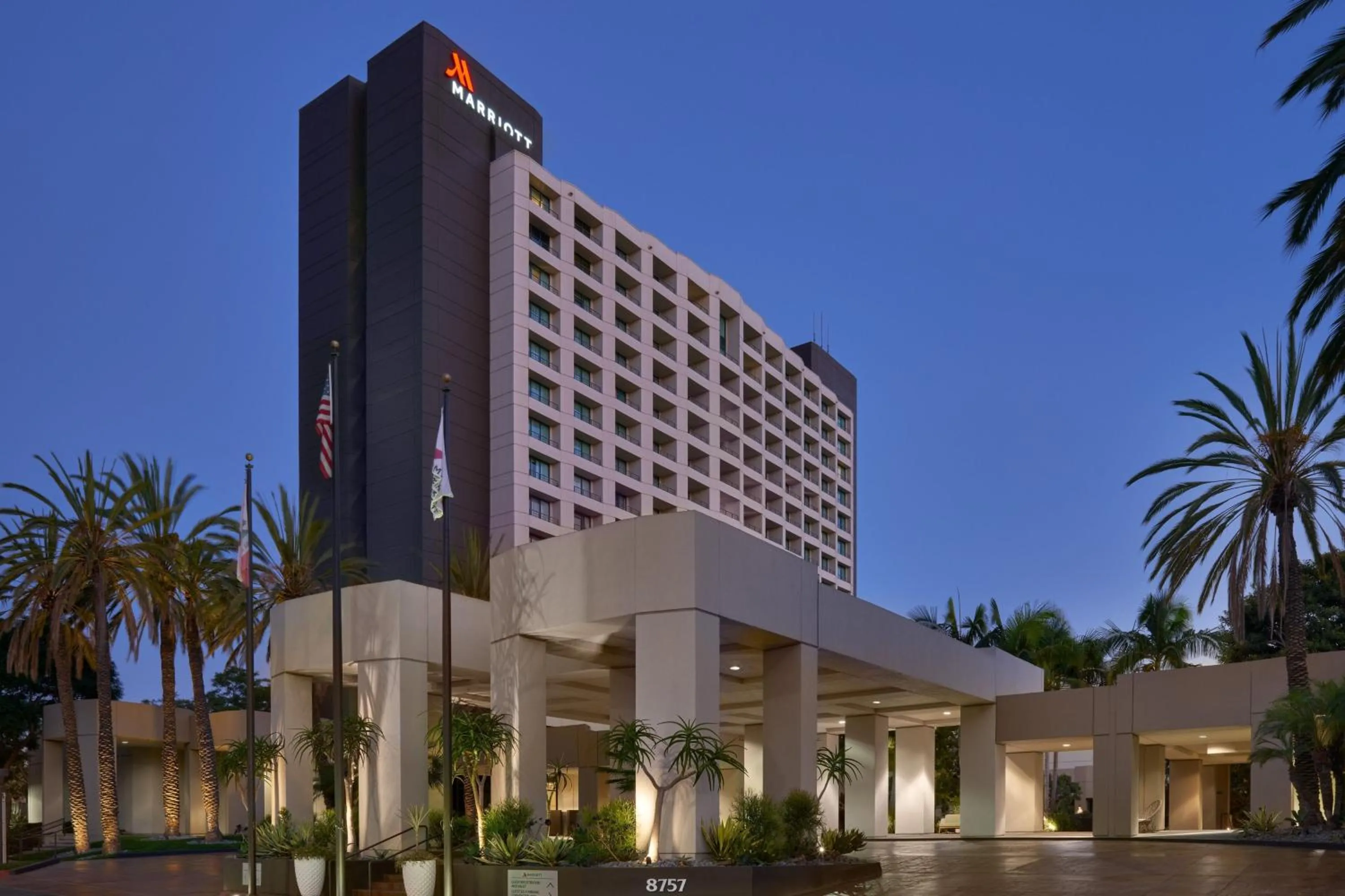 Property building in San Diego Marriott Mission Valley