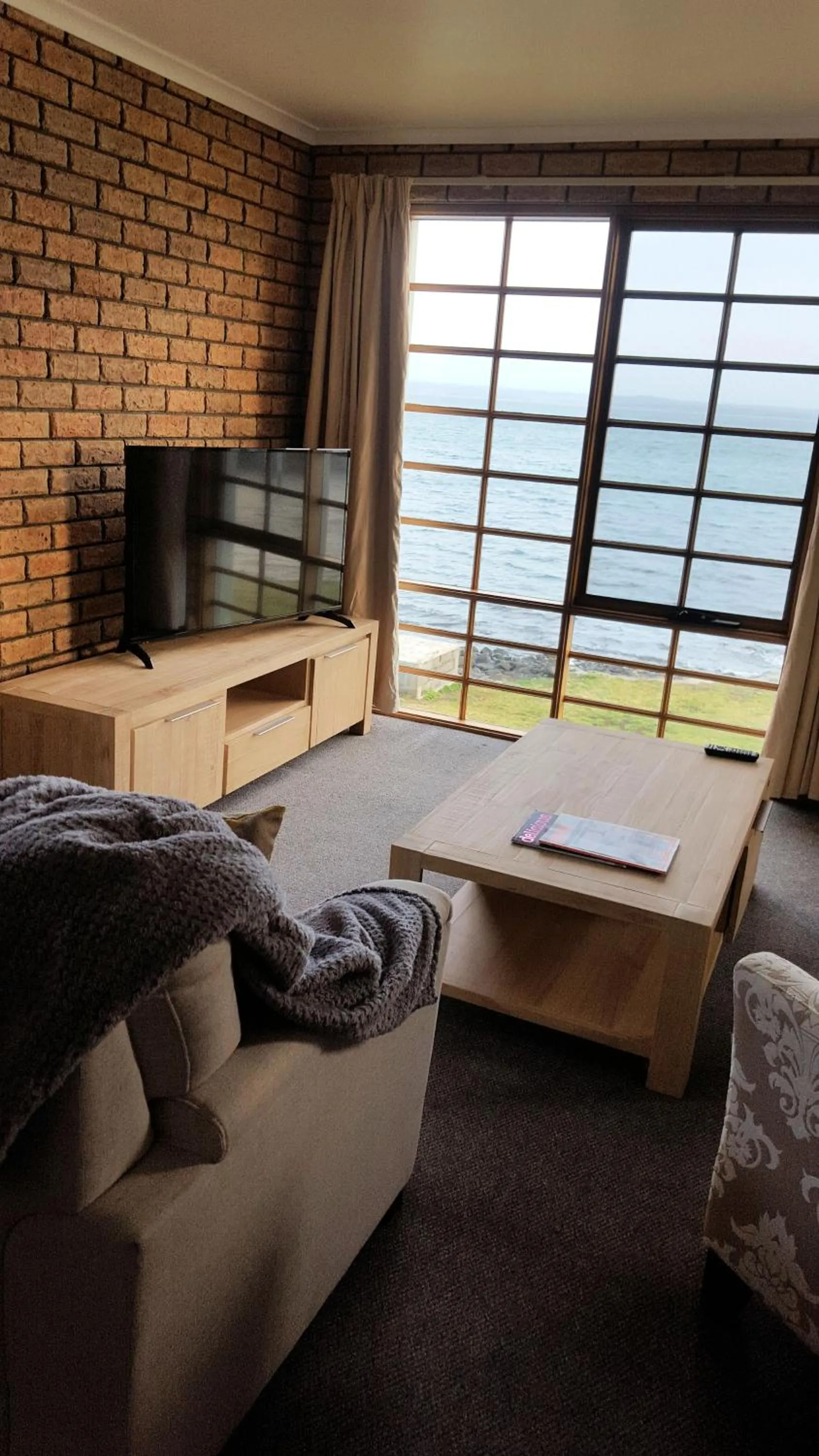Apartment with Sea View in Stanley Village Waterfront Accommodation