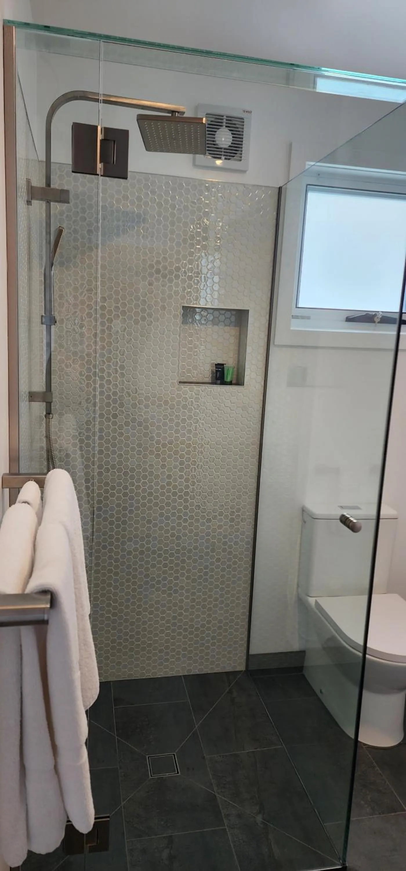 One-Bedroom Apartment in Stanley Village Waterfront Accommodation