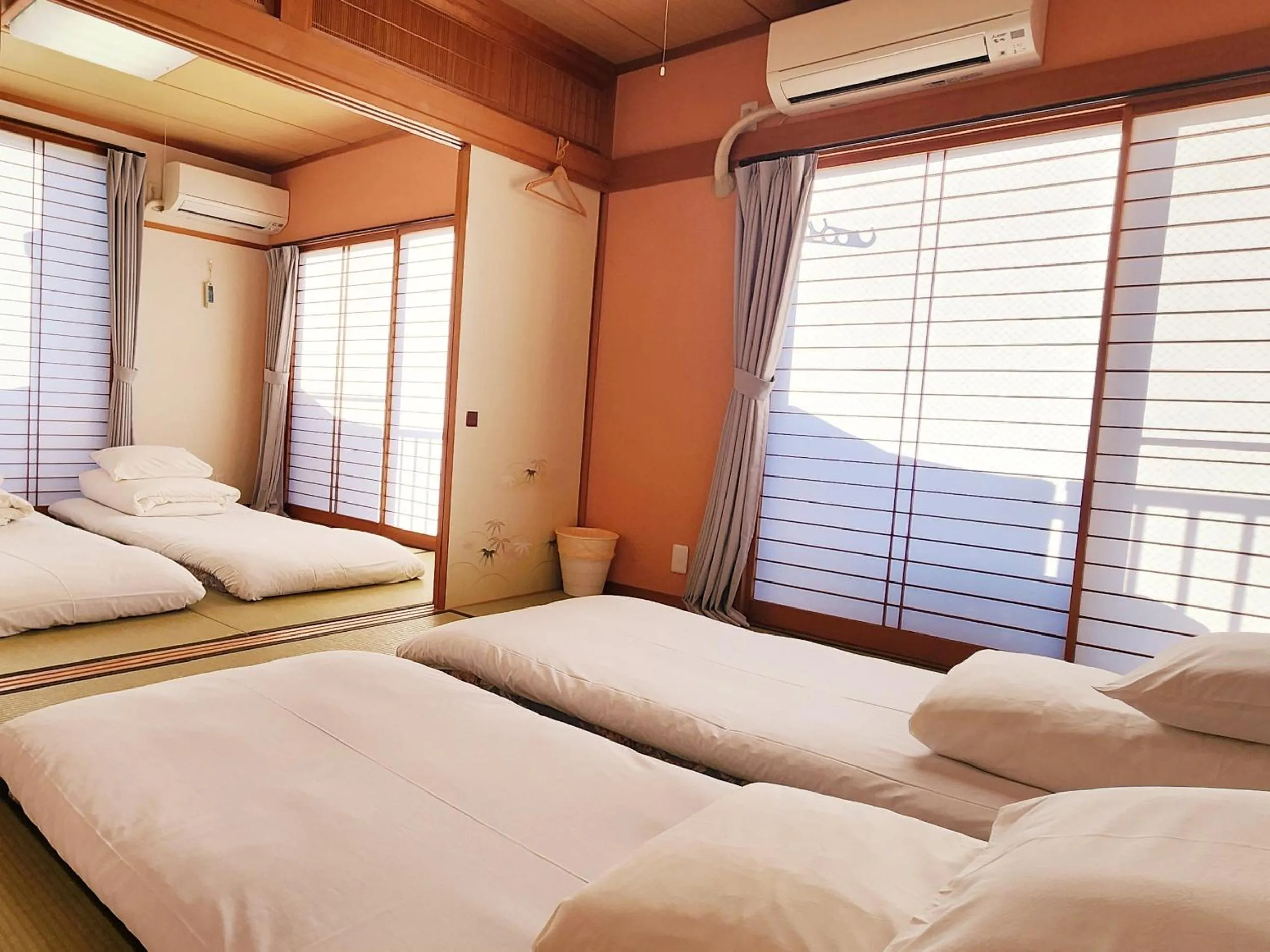 Bedroom, Bed in Hakone Guest House gaku.