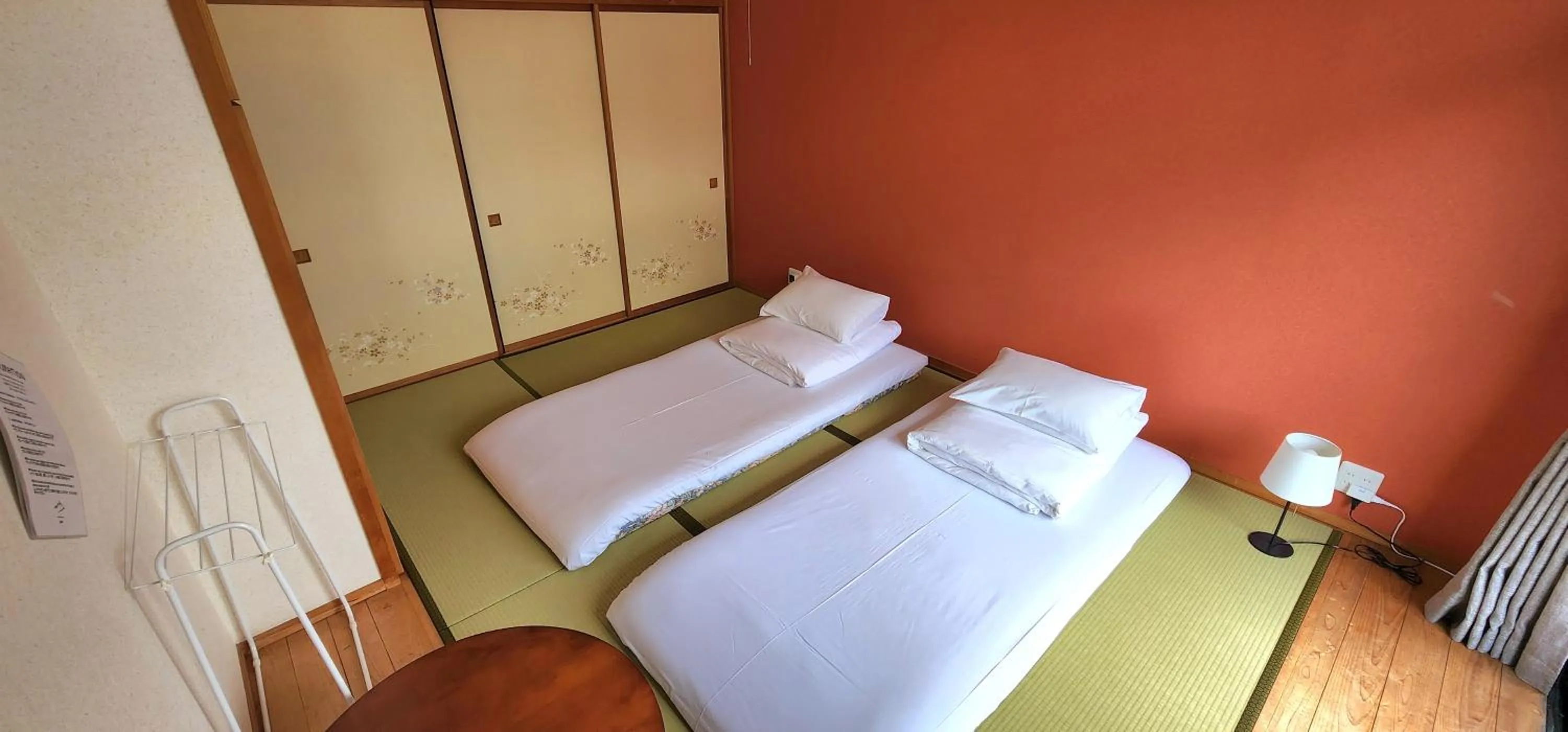 Bedroom, Bed in Hakone Guest House gaku.