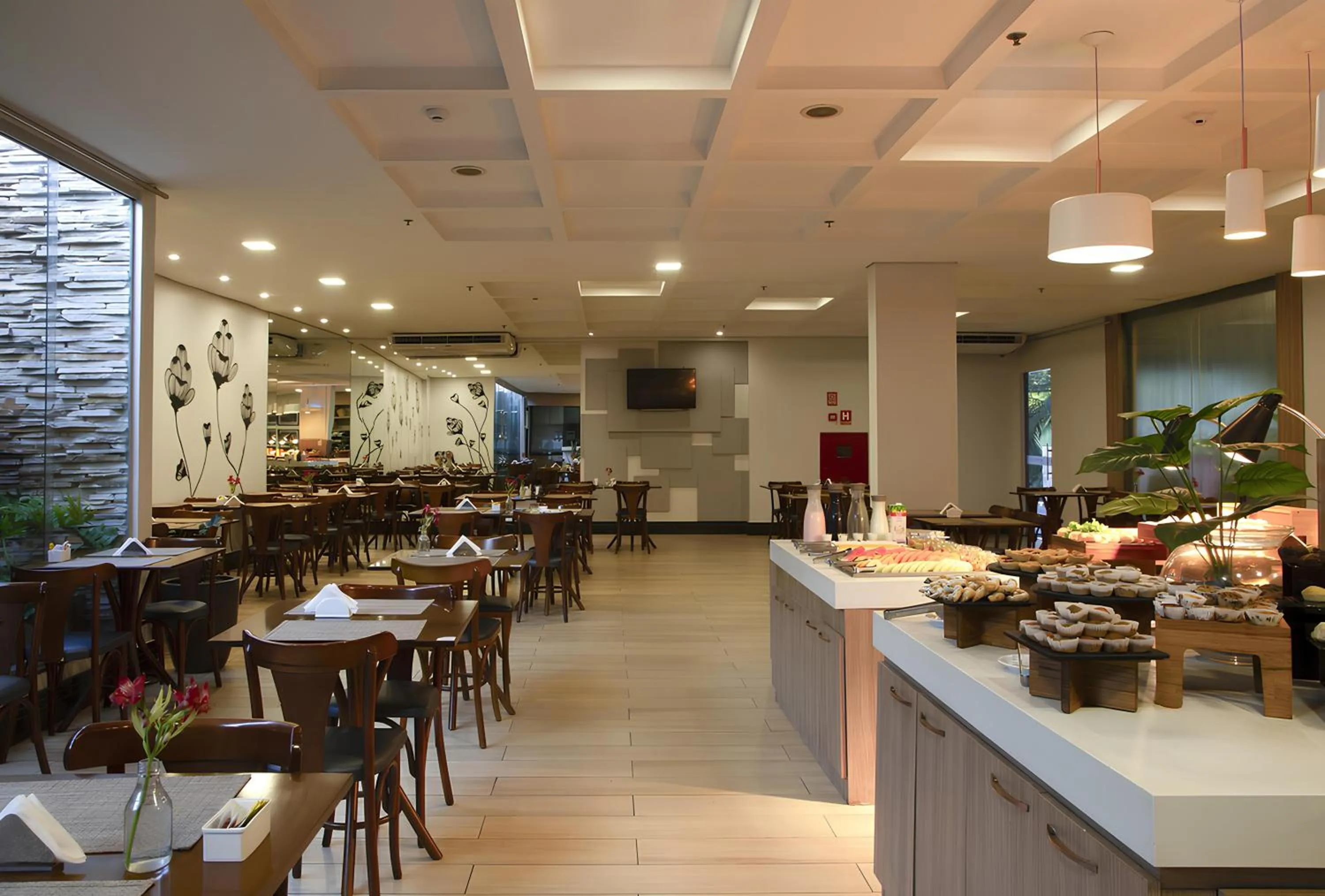 Restaurant/places to eat in Intercity Cuiabá