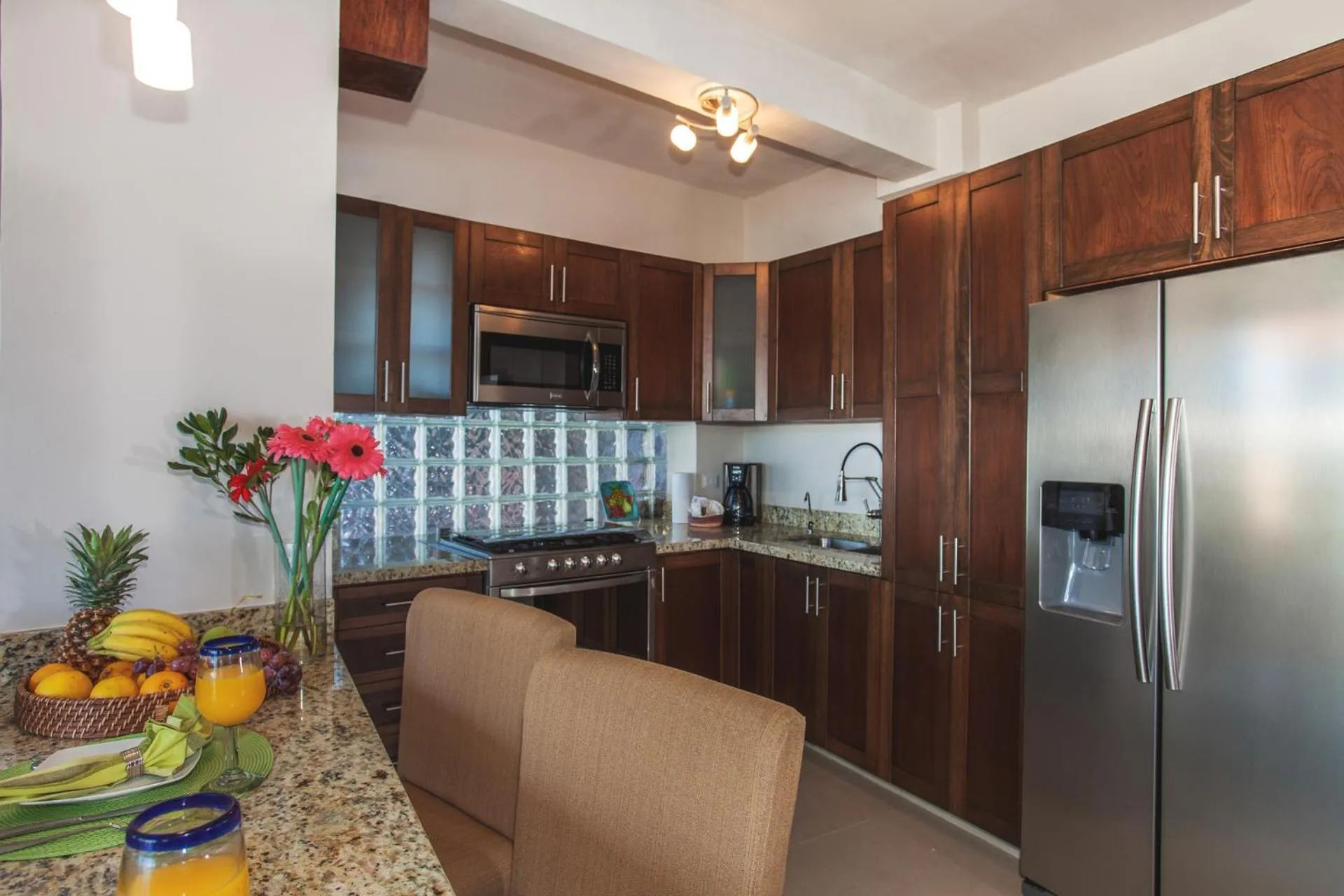 Kitchen or kitchenette in Vallarta Shores Beach Hotel