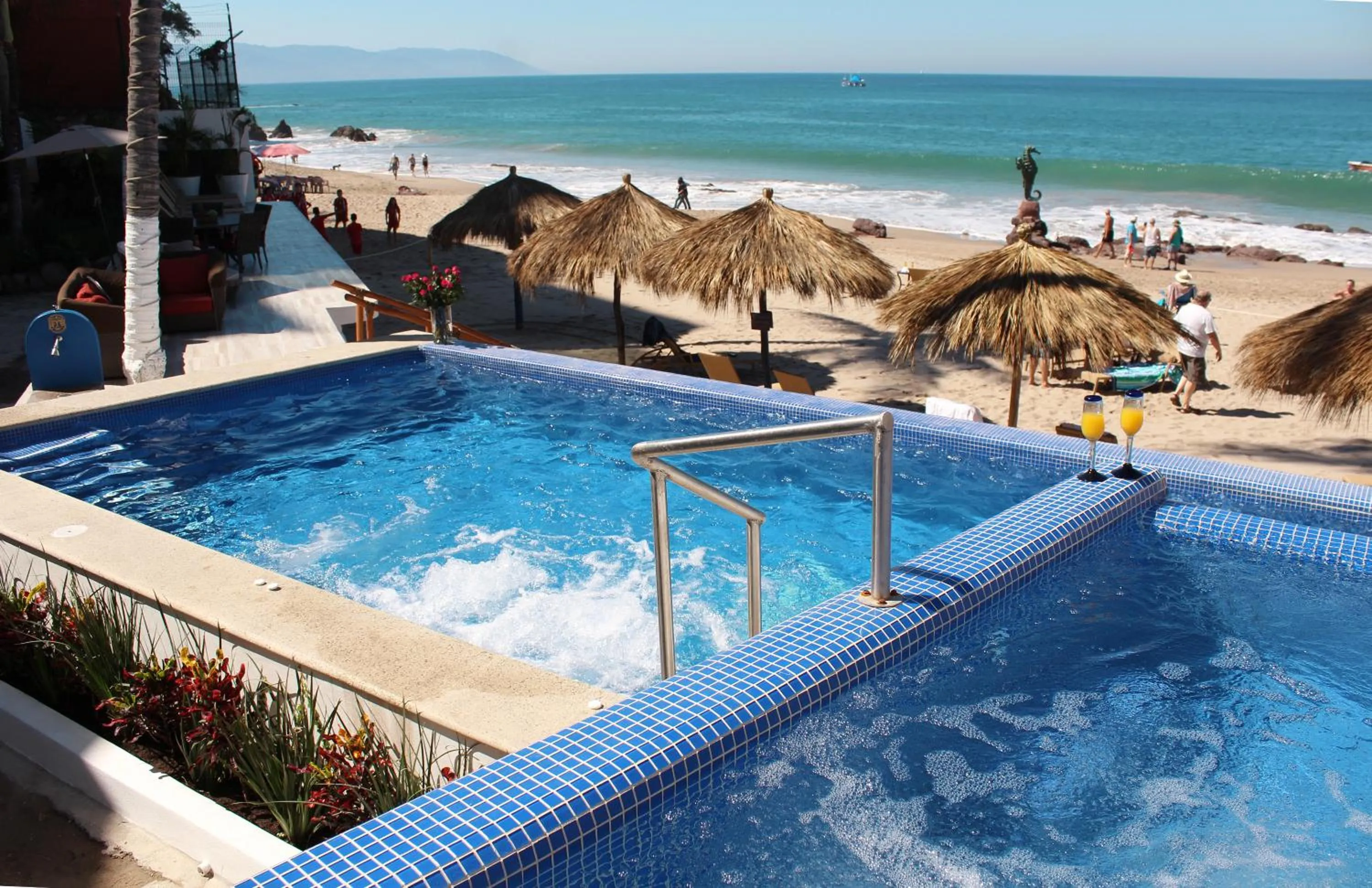 Hot Tub in Vallarta Shores Beach Hotel