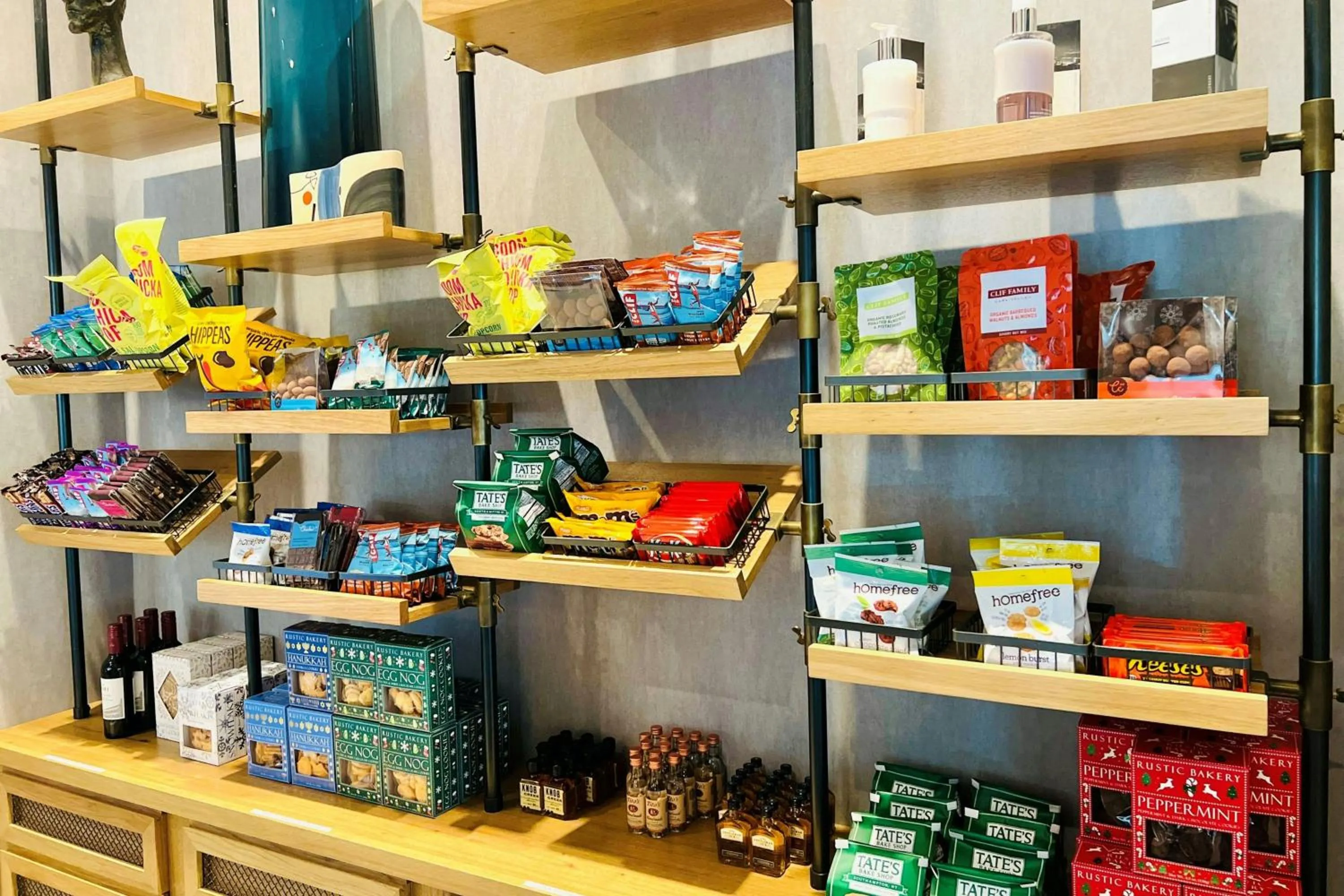 Other in The Clancy, Autograph Collection