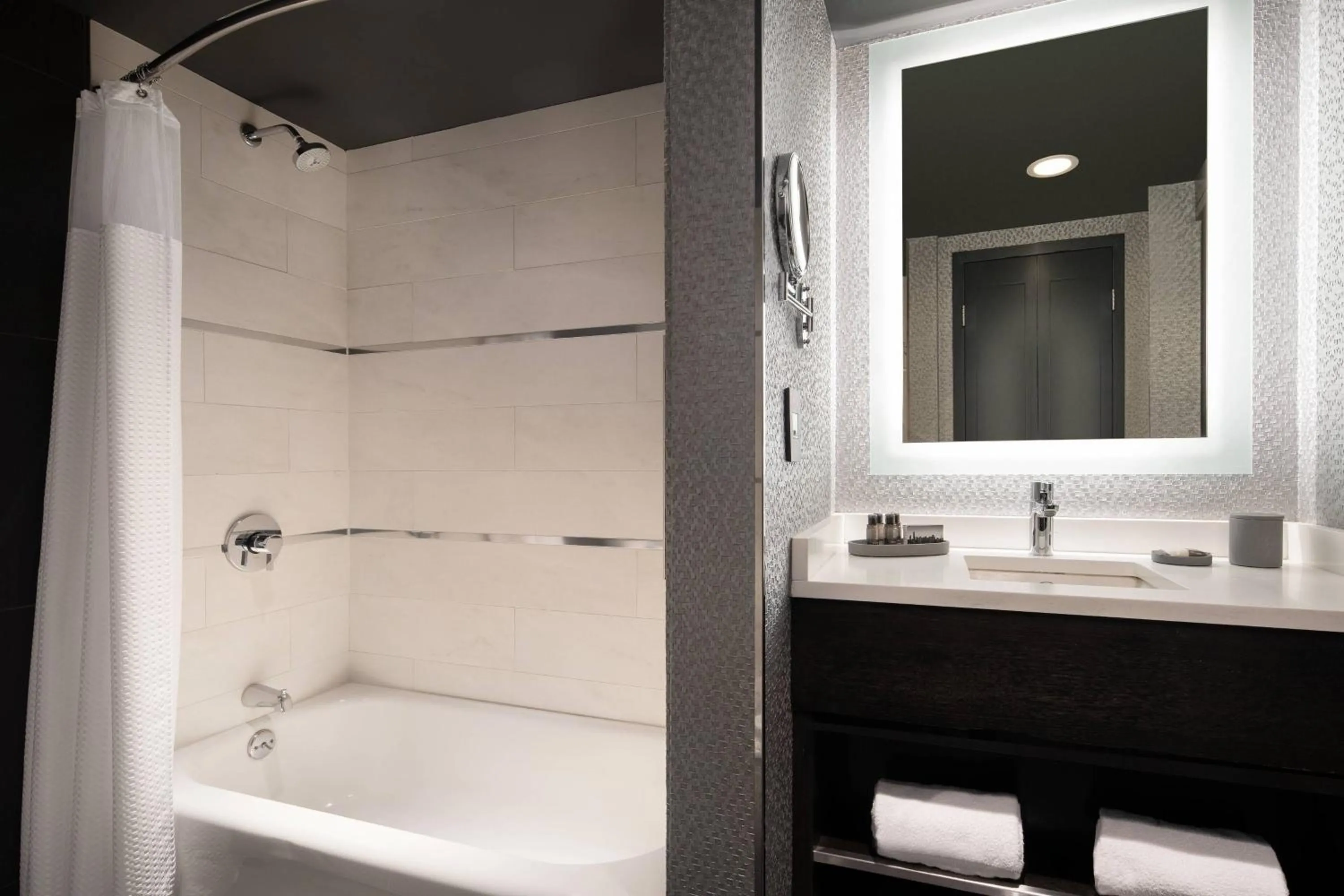 Bathroom in The Clancy, Autograph Collection