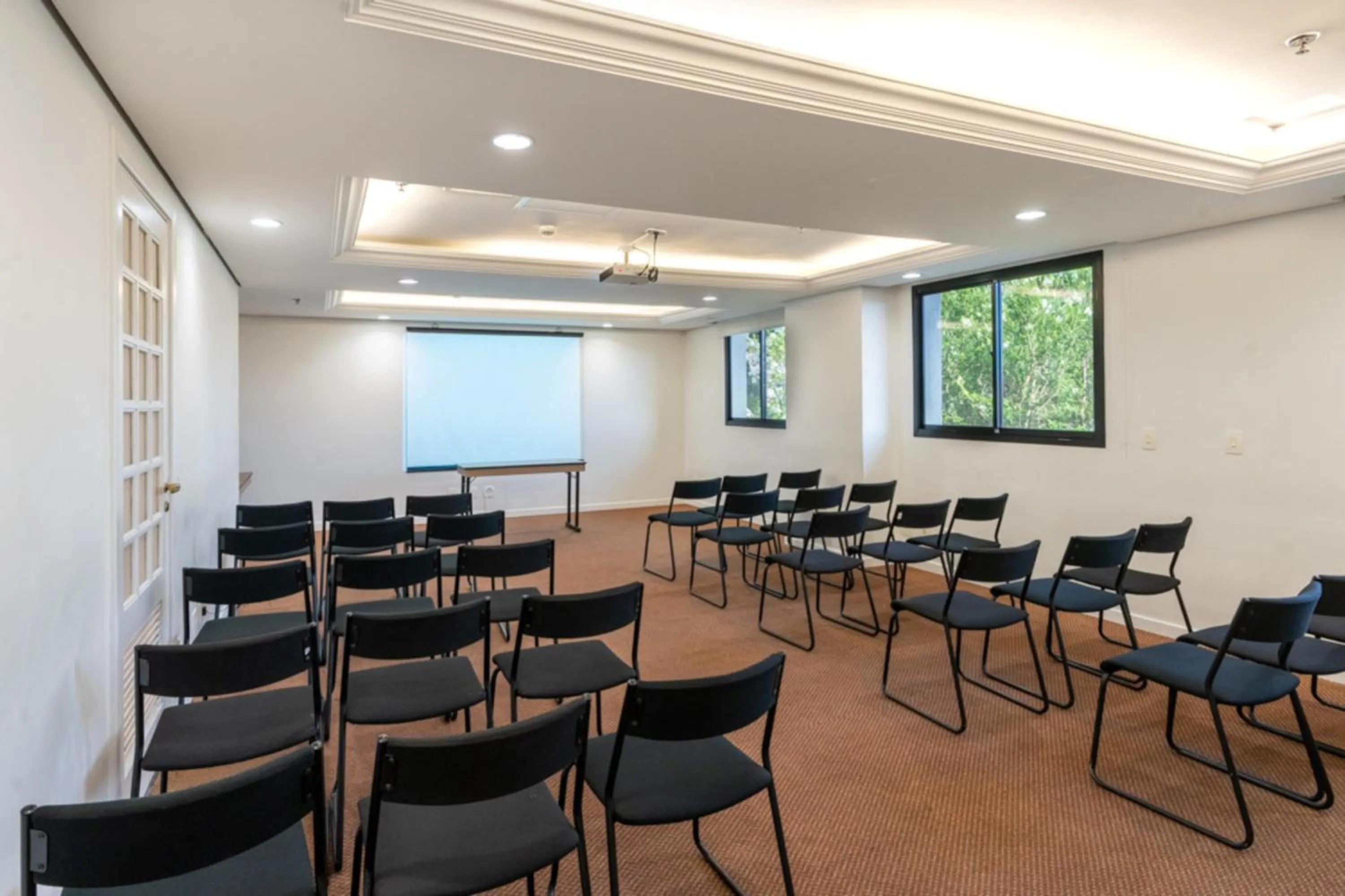 Meeting/conference room in Intercity Pamplona - The Universe Paulista