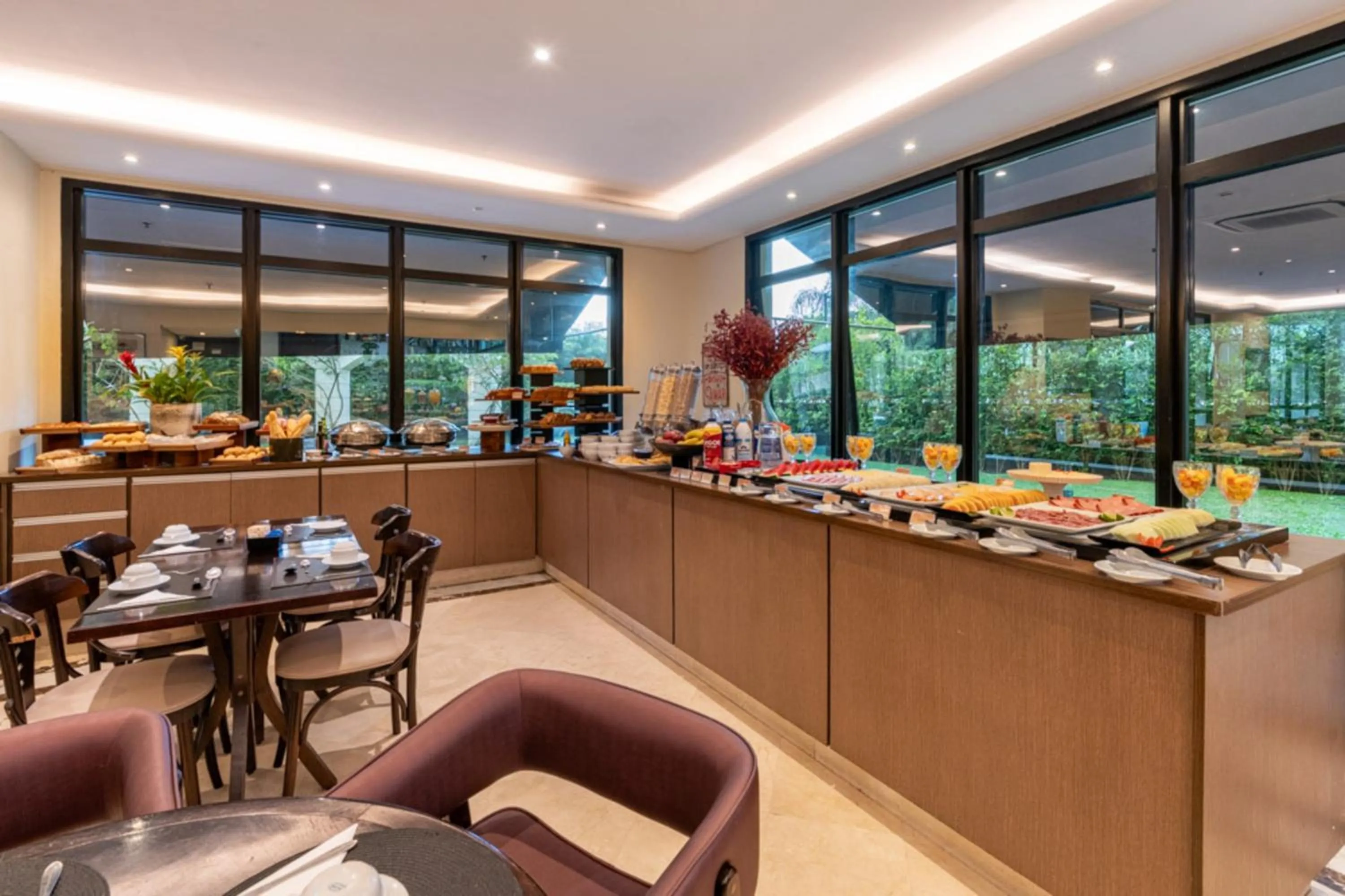 Restaurant/places to eat in Intercity Pamplona - The Universe Paulista