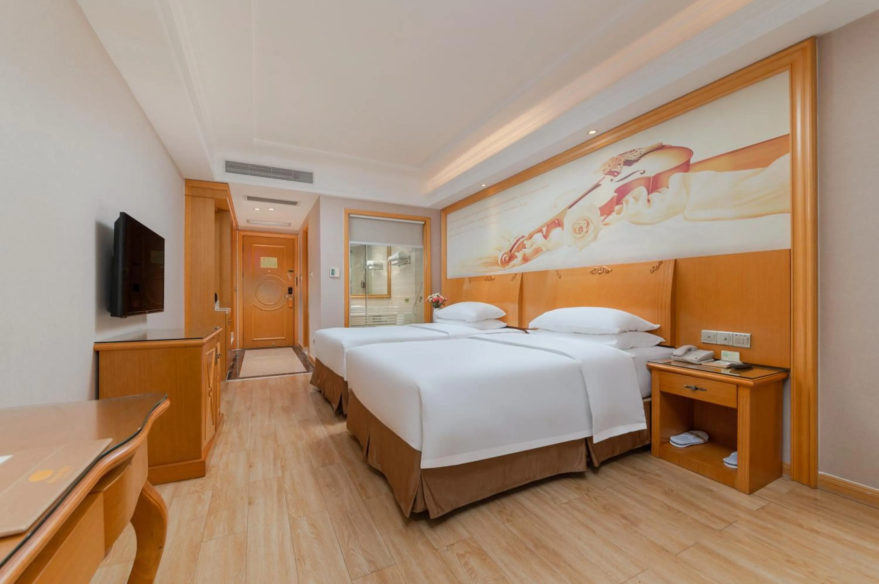 Bedroom, Bed in Vienna Hotel Shenzhen Fuyong Subway Station