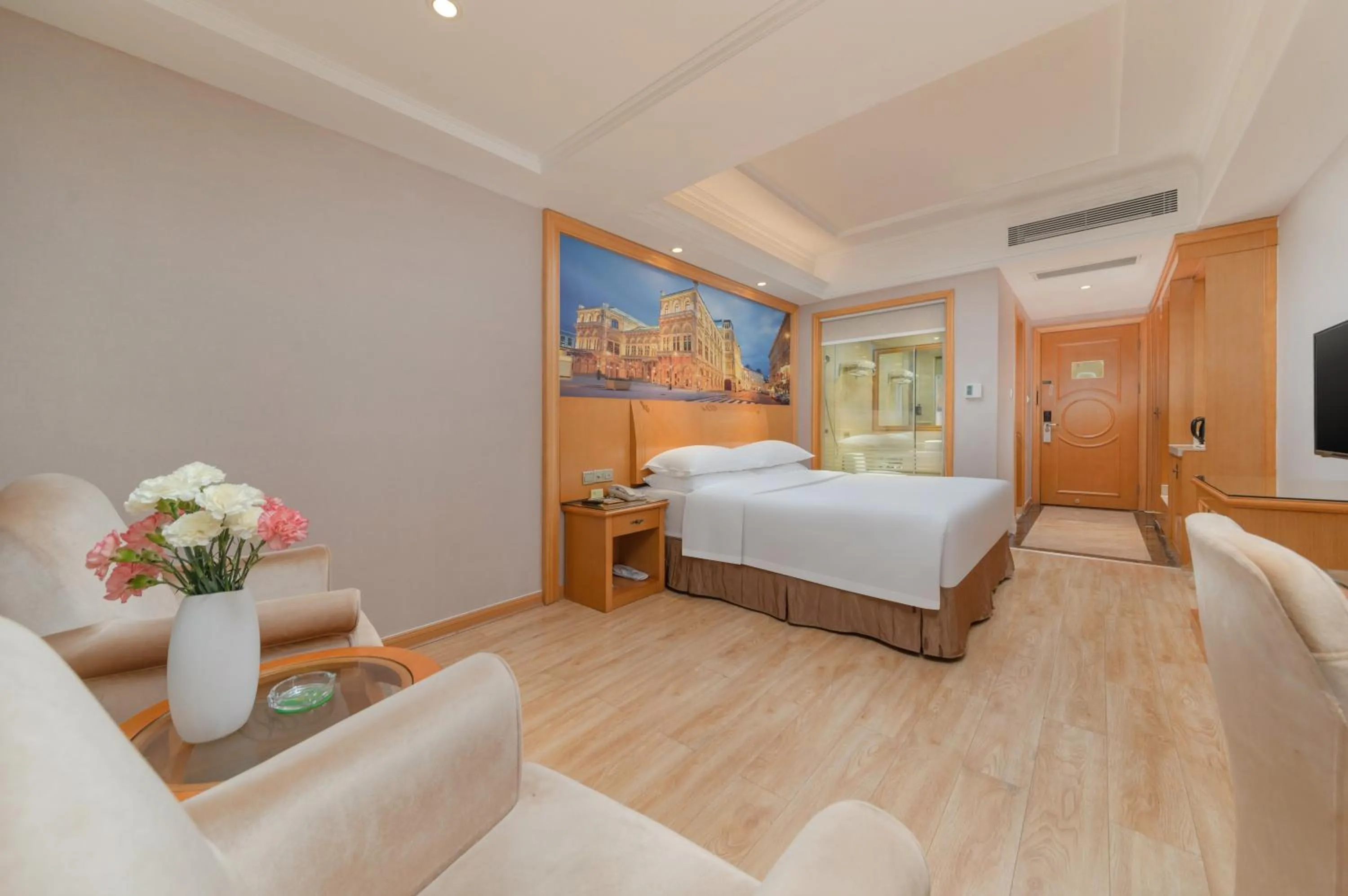 Bedroom, Bed in Vienna Hotel Shenzhen Fuyong Subway Station