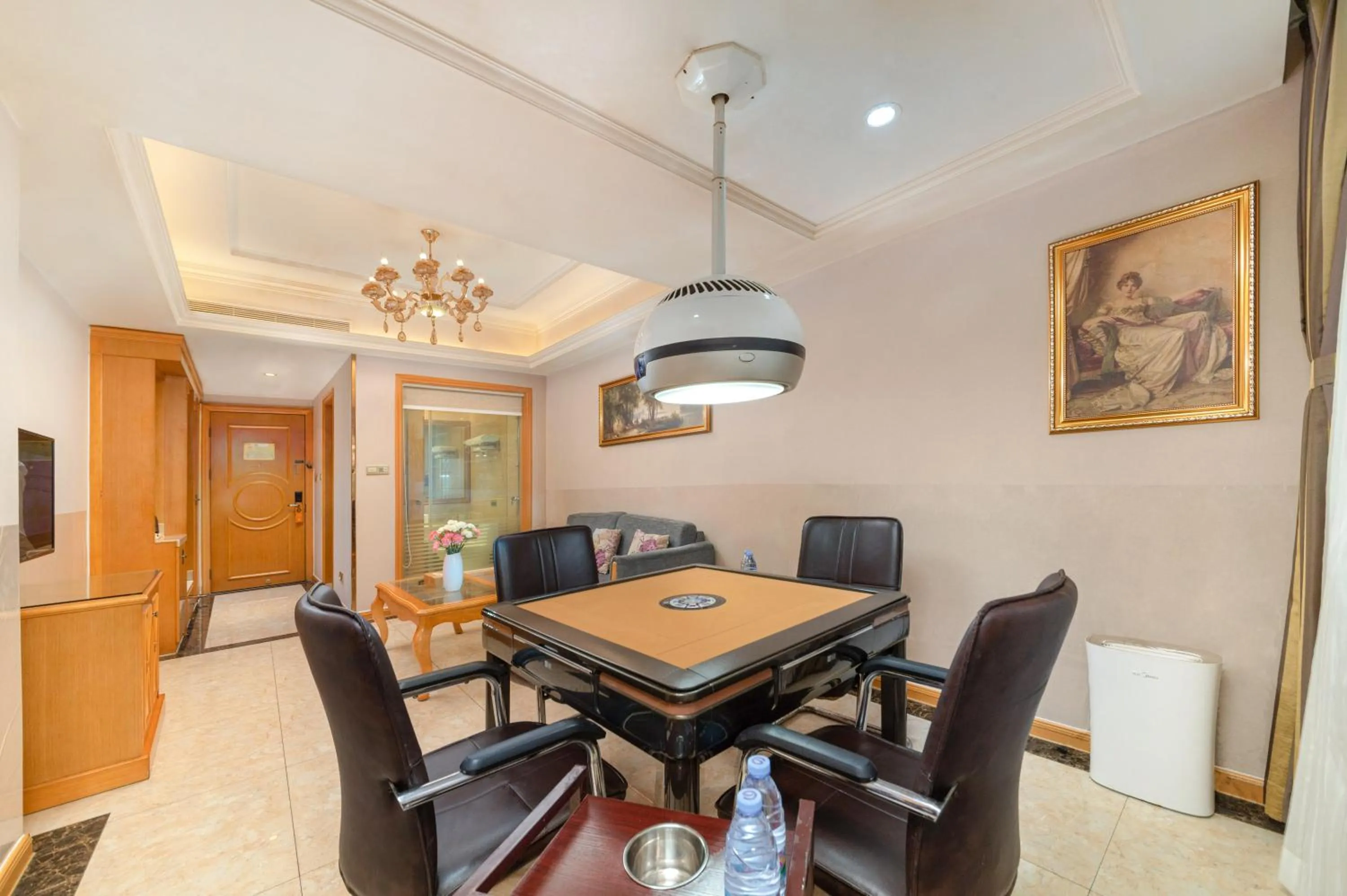 Living room in Vienna Hotel Shenzhen Fuyong Subway Station