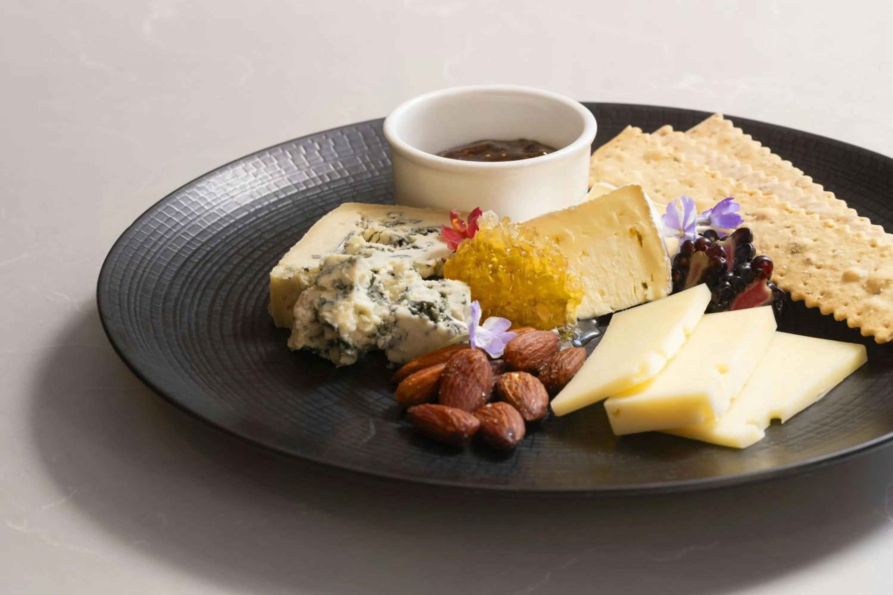 Restaurant/places to eat in JW Marriott San Francisco Union Square