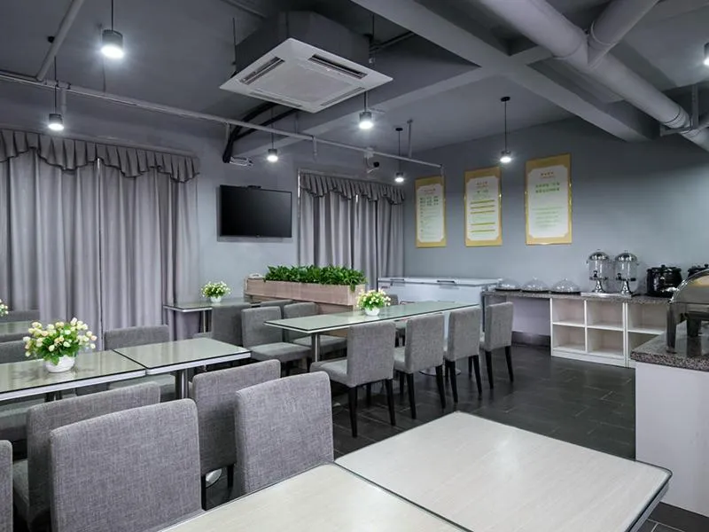 Vienna International Hotel Huizhou Daya Bay Century City