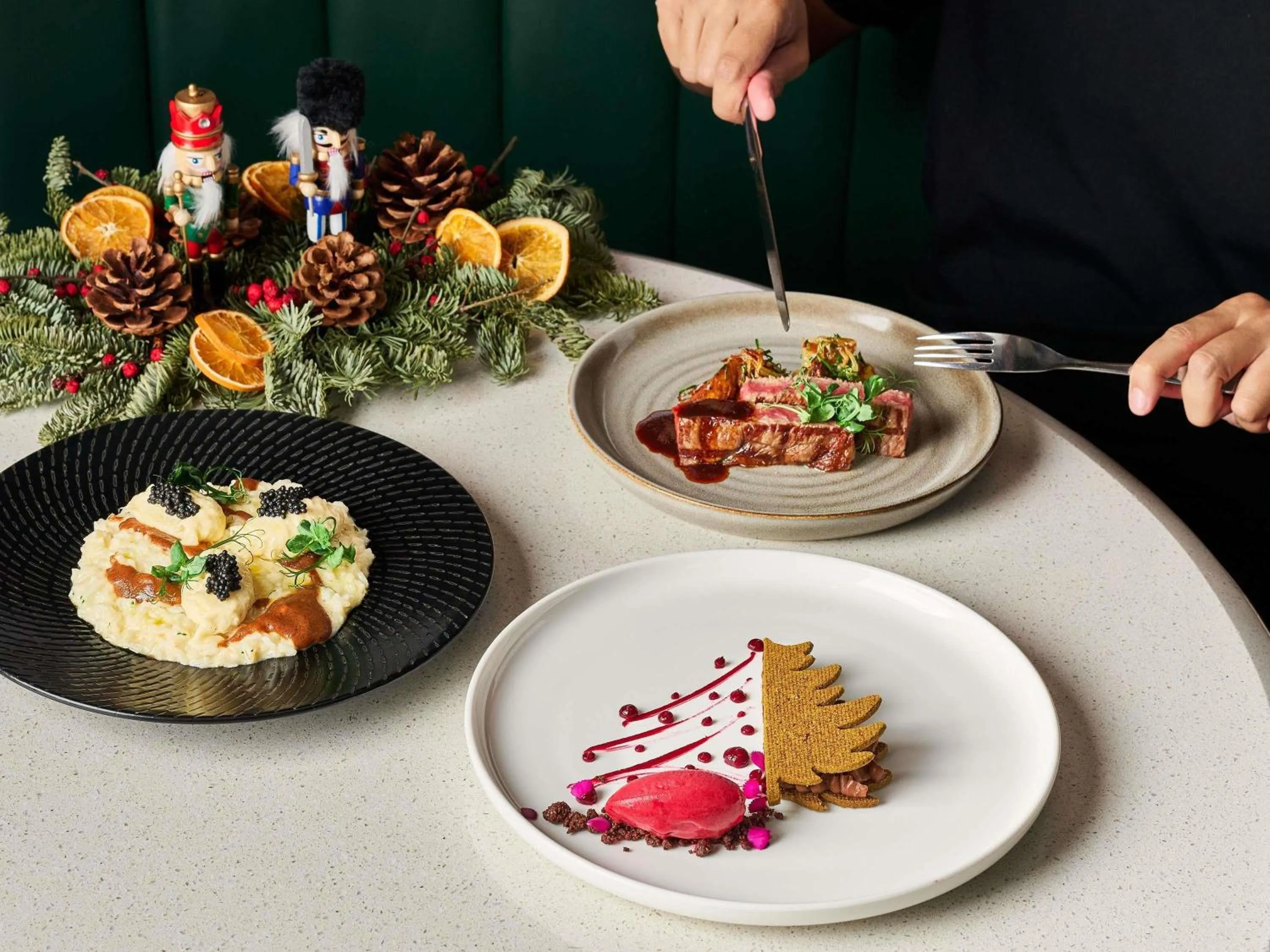 Restaurant/places to eat in Fairmont Singapore