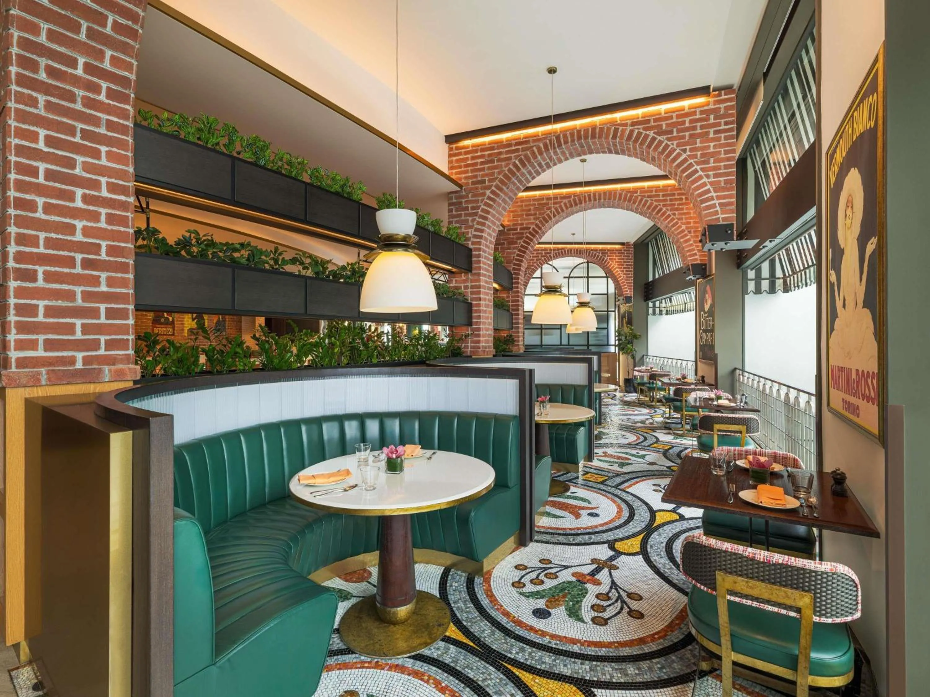 Restaurant/places to eat in Fairmont Singapore