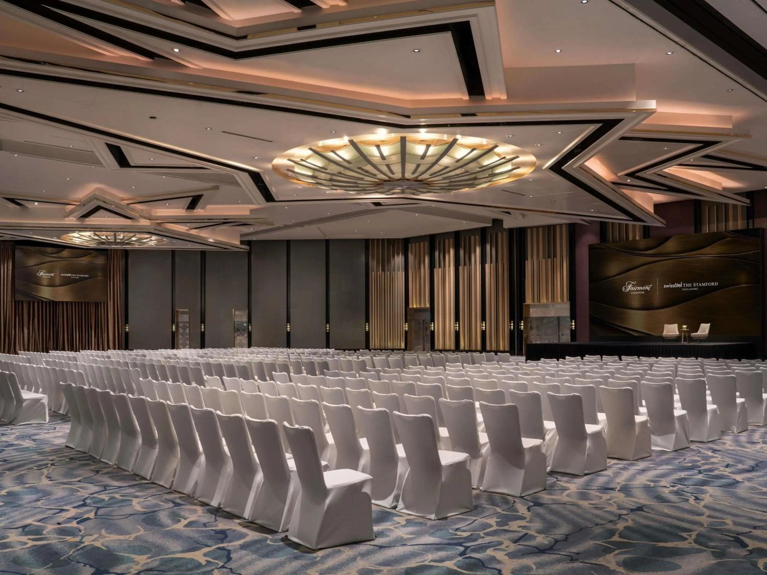 Meeting/conference room in Fairmont Singapore