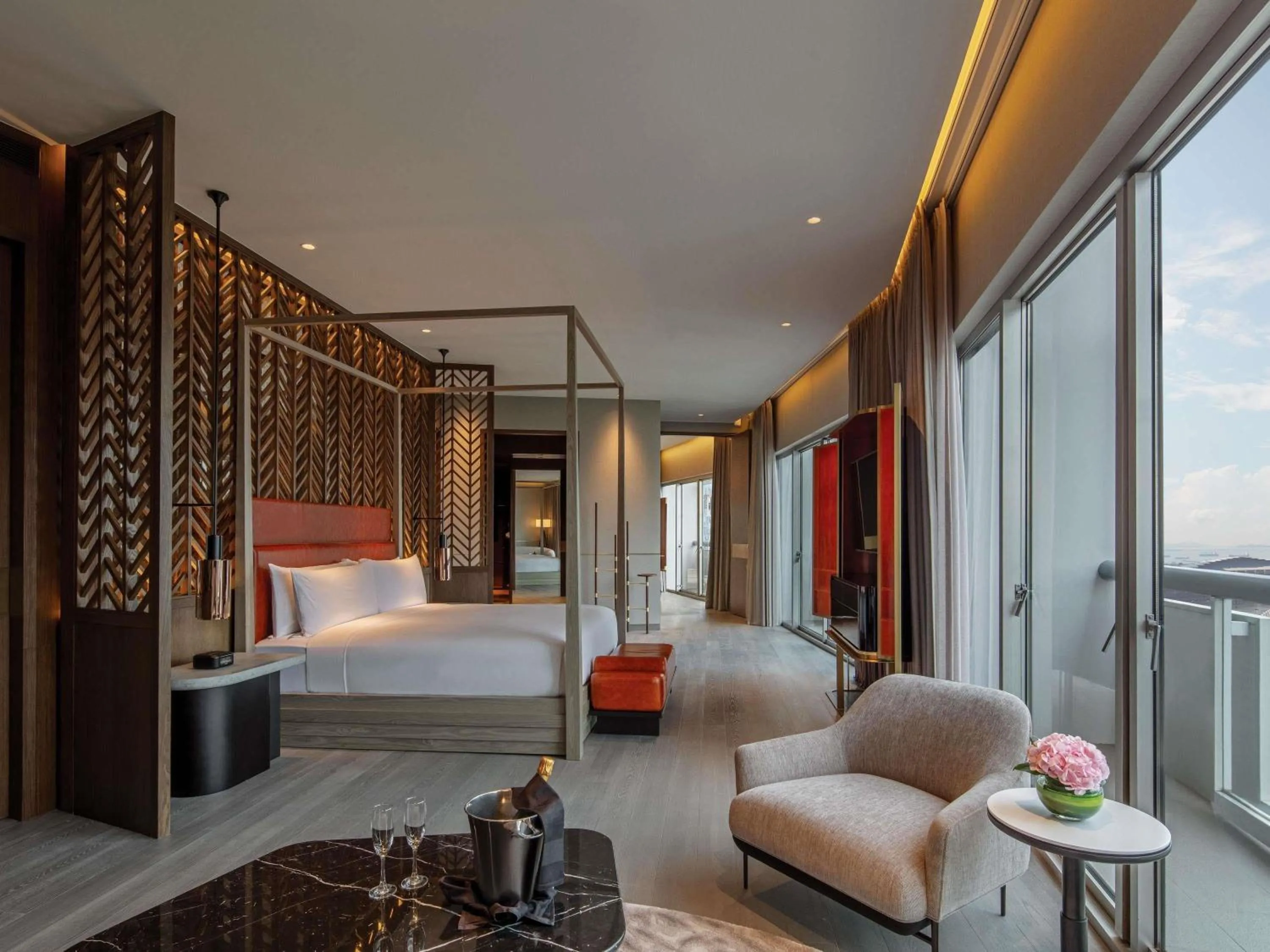 Bedroom, Bed in Fairmont Singapore