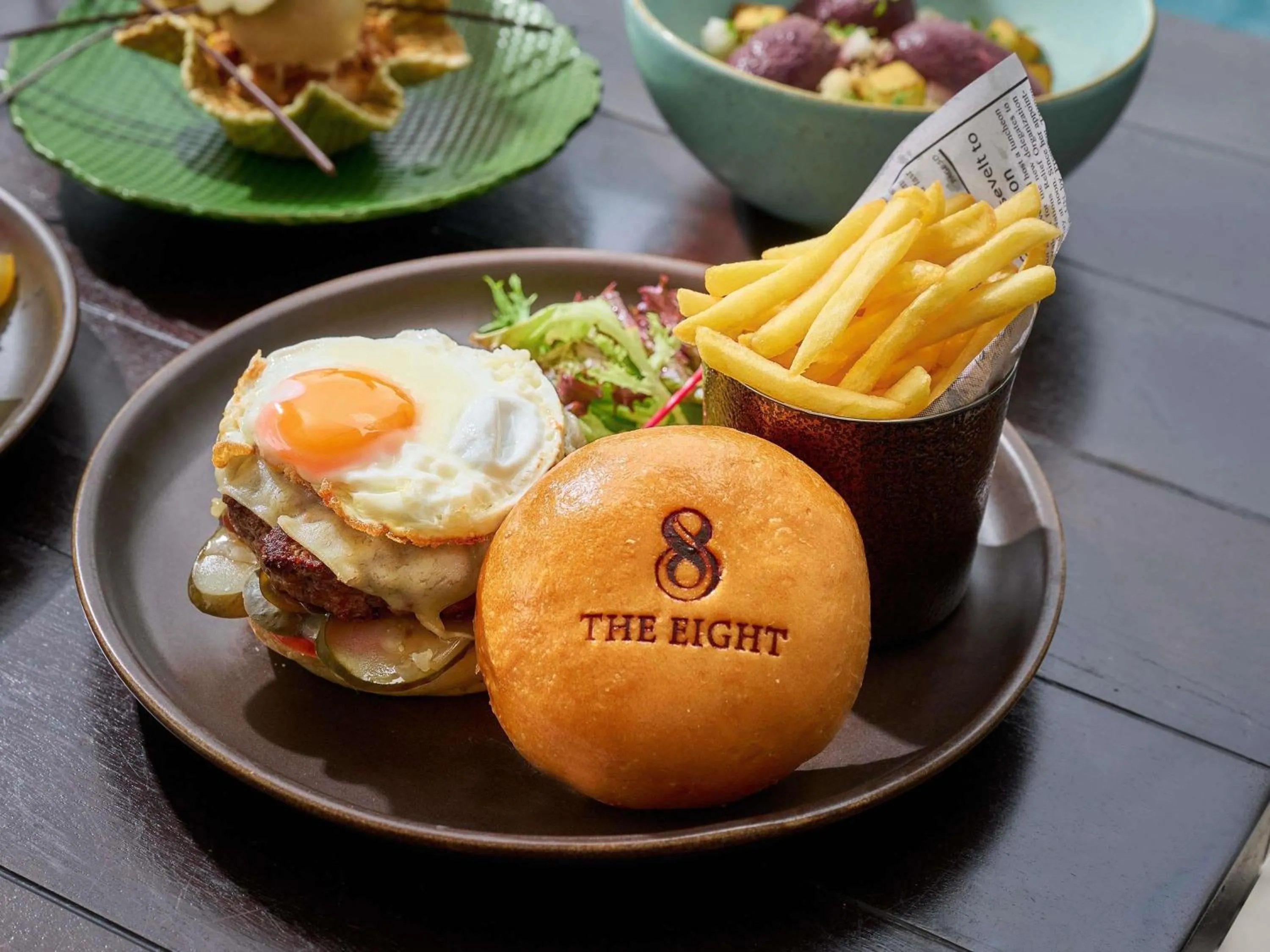 Restaurant/places to eat in Fairmont Singapore