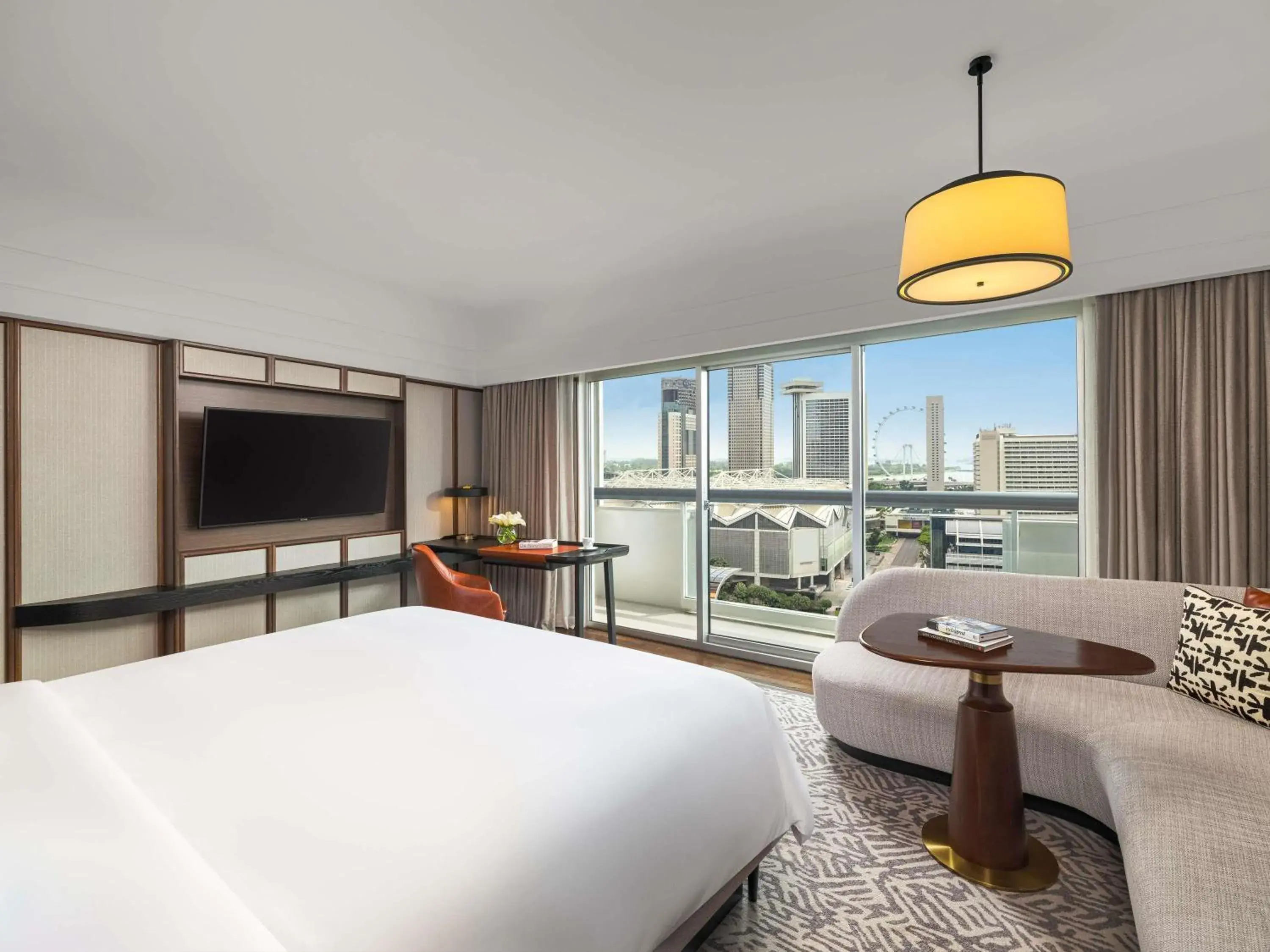 Deluxe Marina Bay, 1 King, Balcony, Marina Bay View in Fairmont Singapore Deluxe Marina Bay, 1 King, Balcony, Marina Bay View in Fairmont Singapore