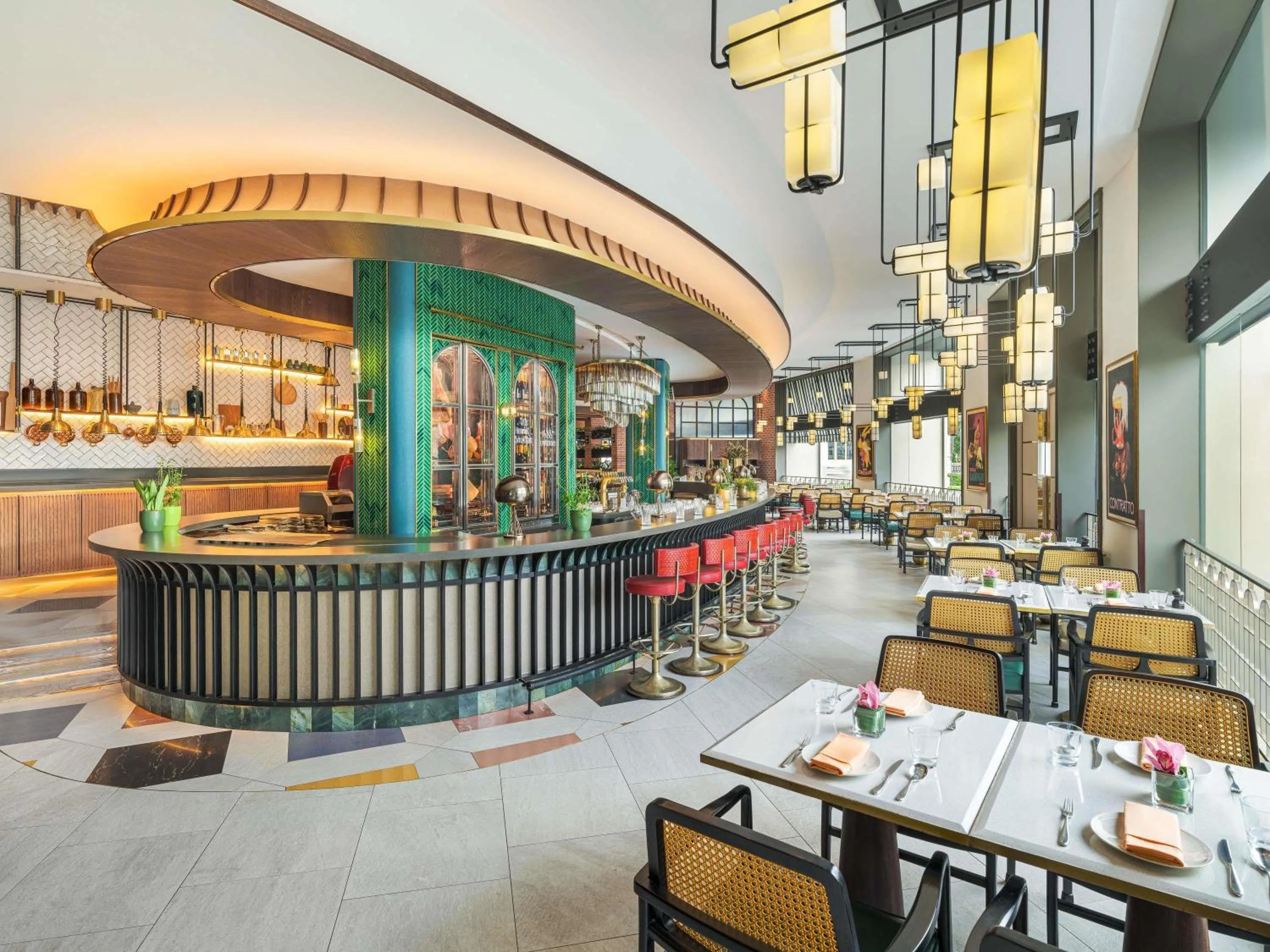 Restaurant/places to eat in Fairmont Singapore