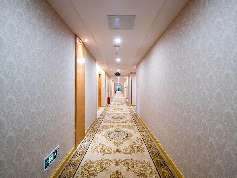 Vienna International Hotel Shenzhen Bantian Jihua Road Shangxue