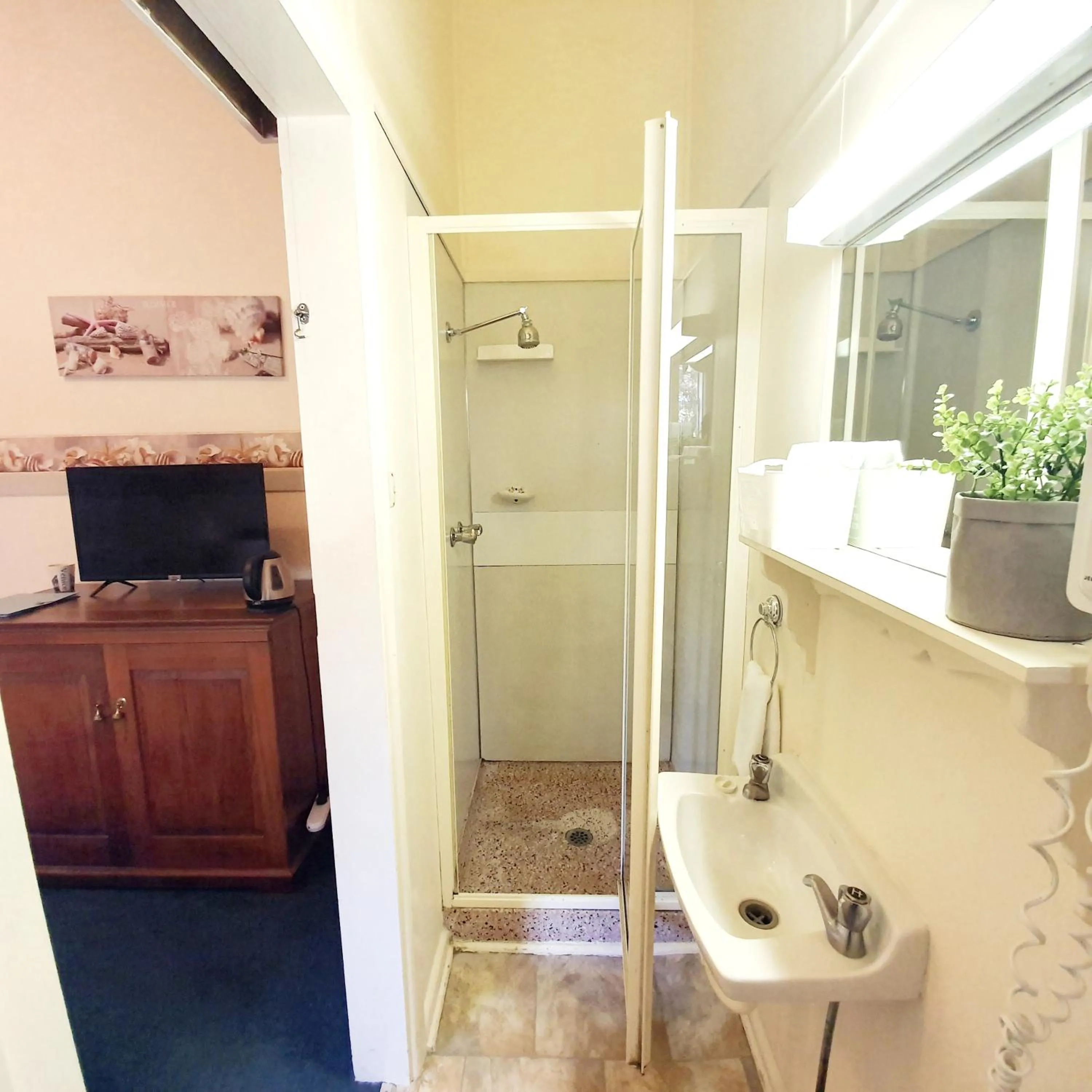 Bathroom in Point Lonsdale Guest House