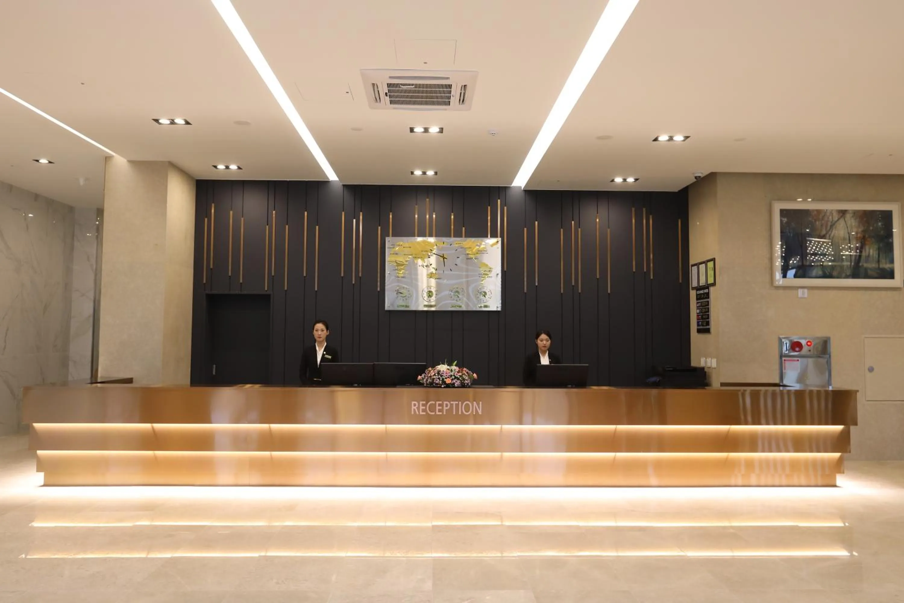 Area and facilities in Rest Hotel