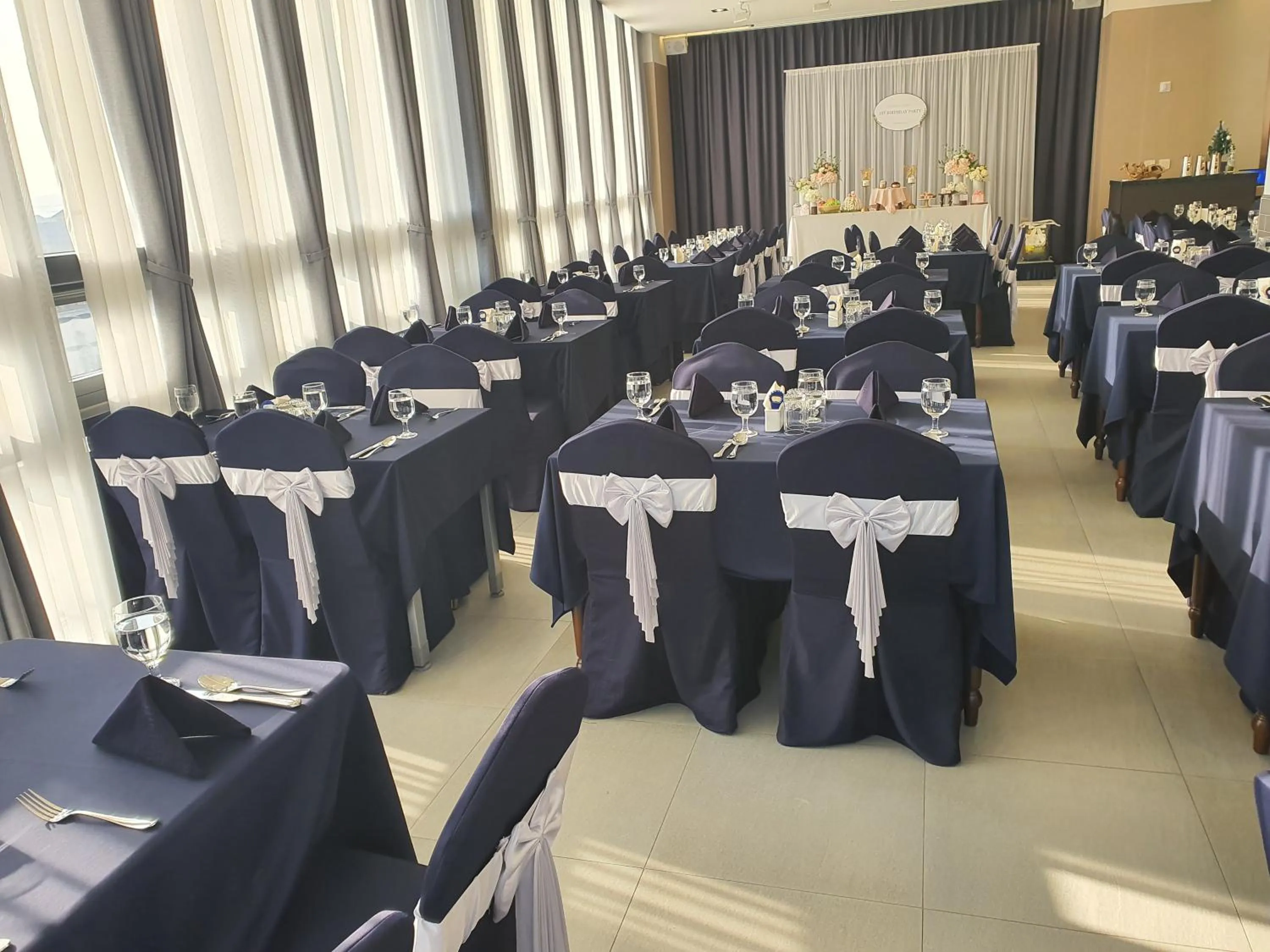 Business facilities in Rest Hotel