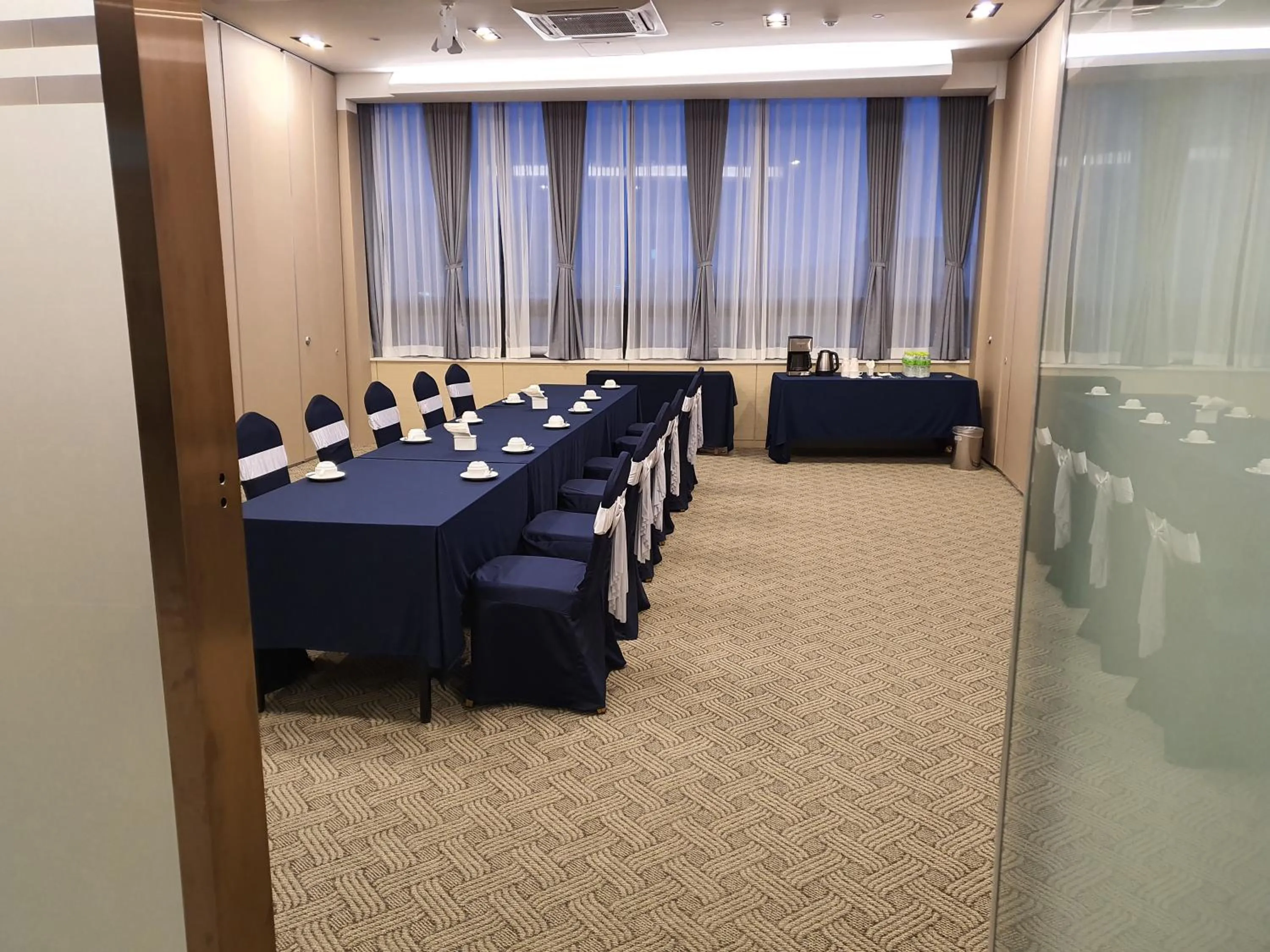 Banquet/Function facilities in Rest Hotel