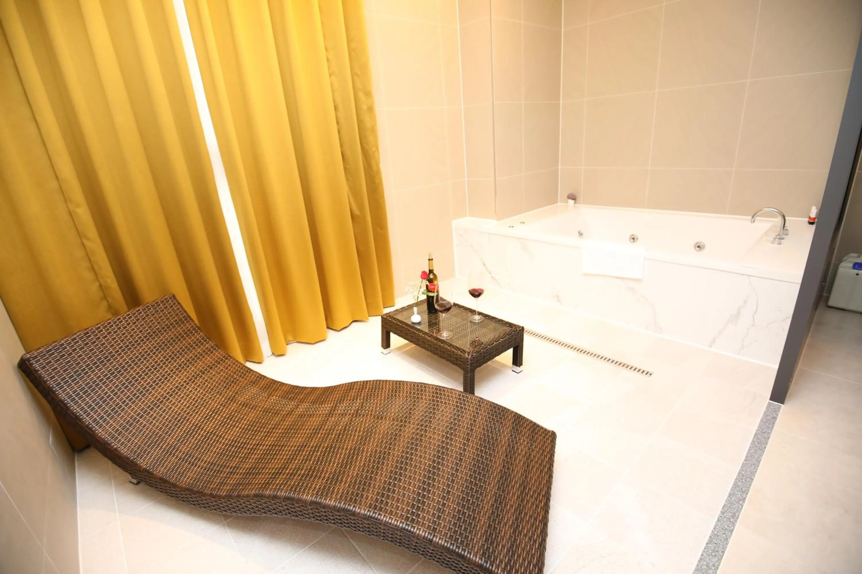 Bathroom, Bed in Rest Hotel