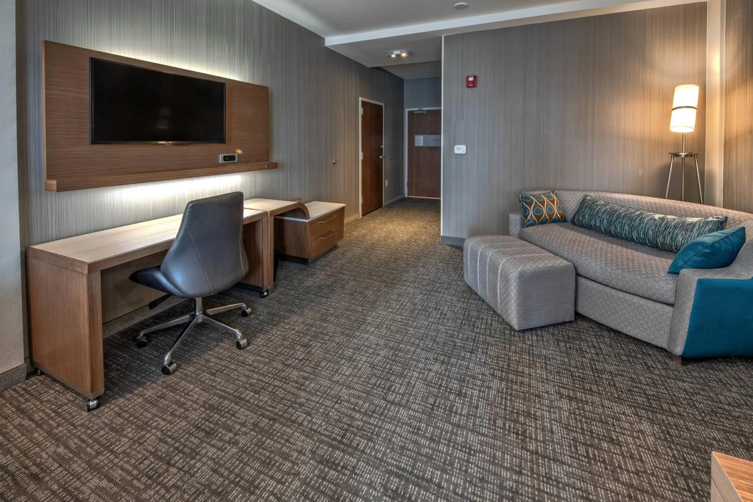 Living room in Courtyard Austin by Marriott Northwest/Lakeline
