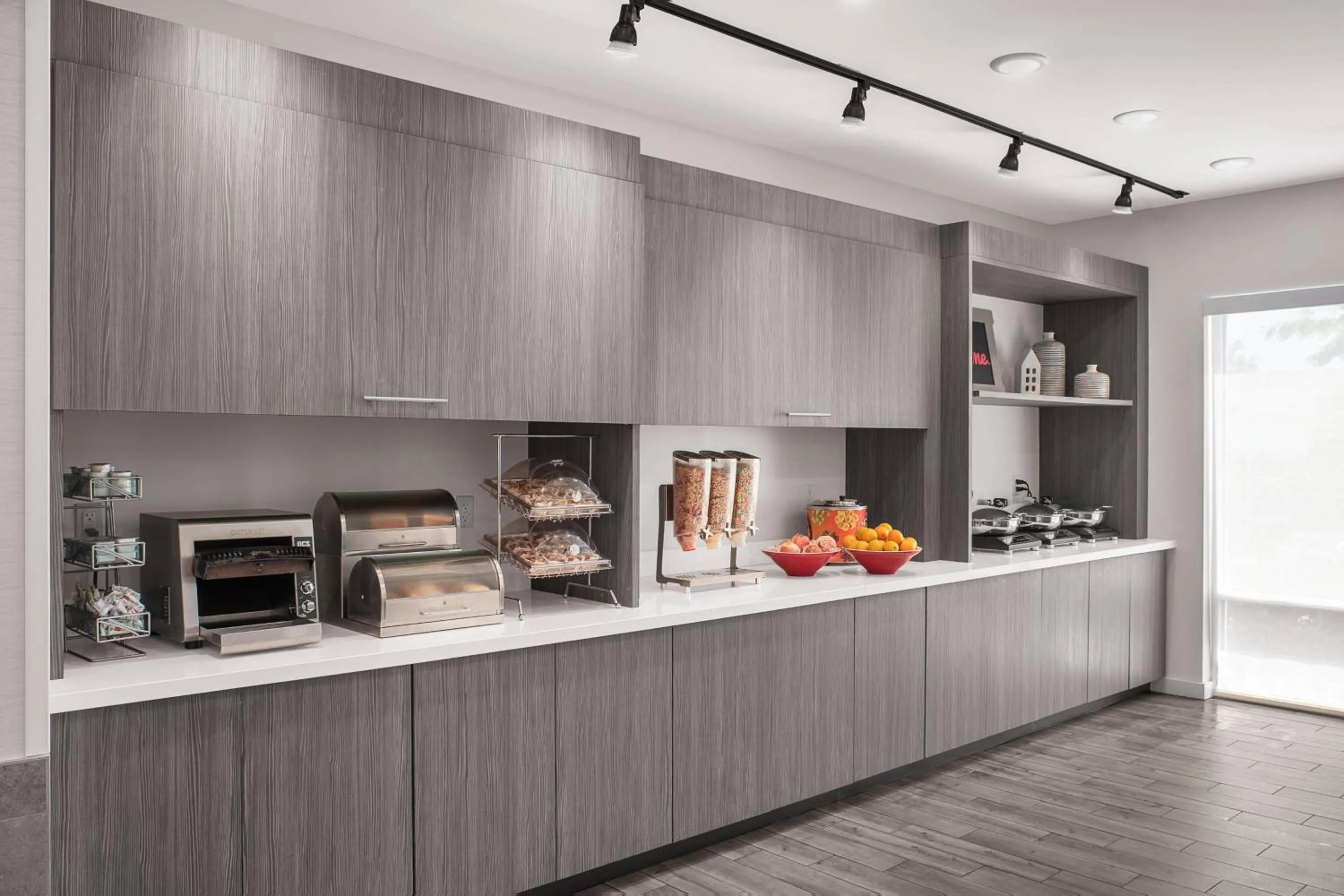 Breakfast in TownePlace Suites by Marriott Charlotte Fort Mill