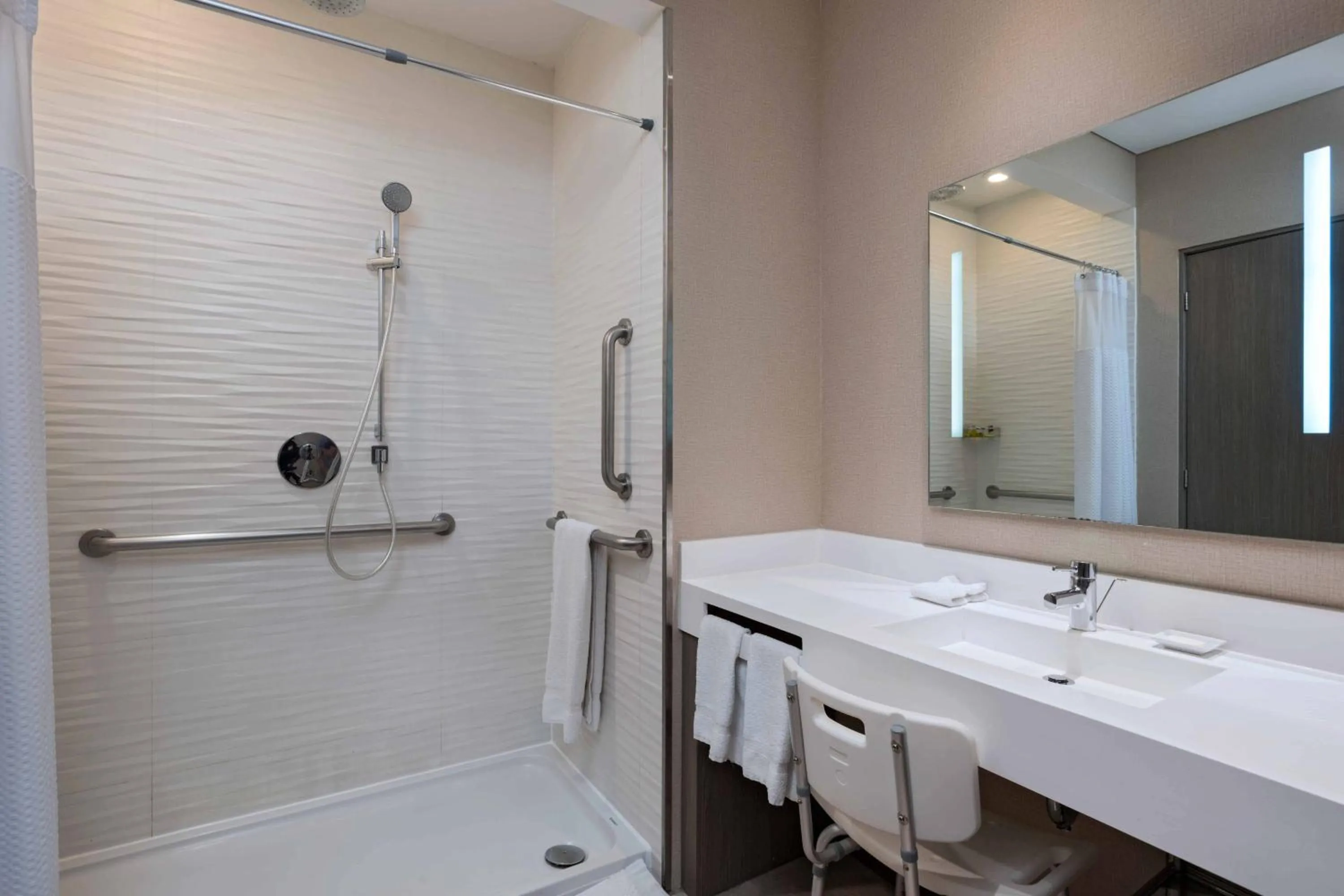 Bathroom in AC Hotels by Marriott Guatemala City