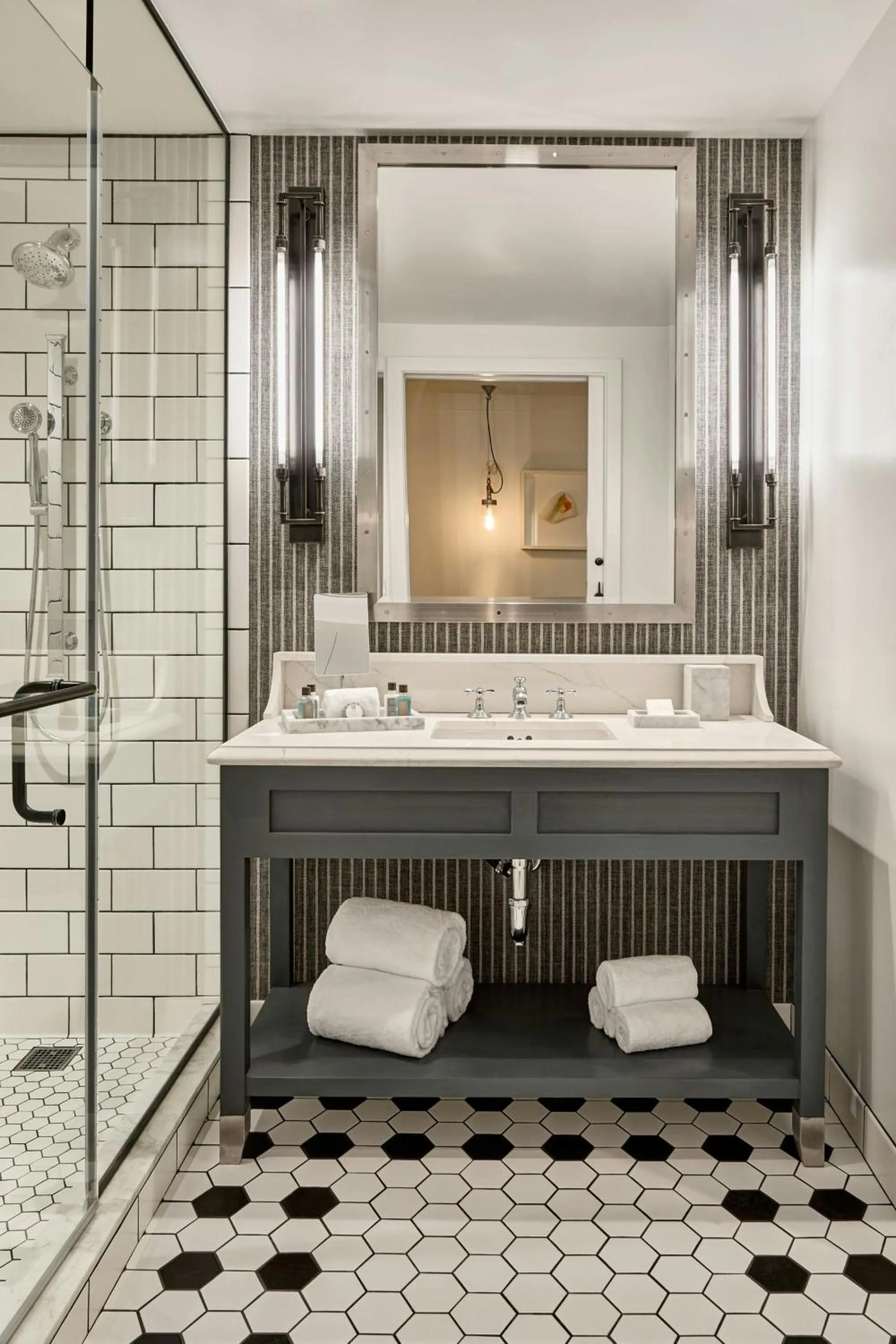 Bathroom in Lido House, Autograph Collection