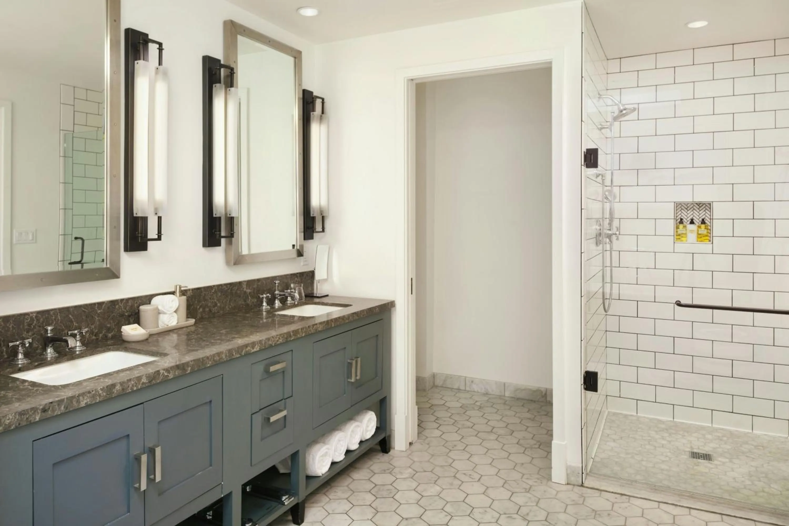 Bathroom in Lido House, Autograph Collection