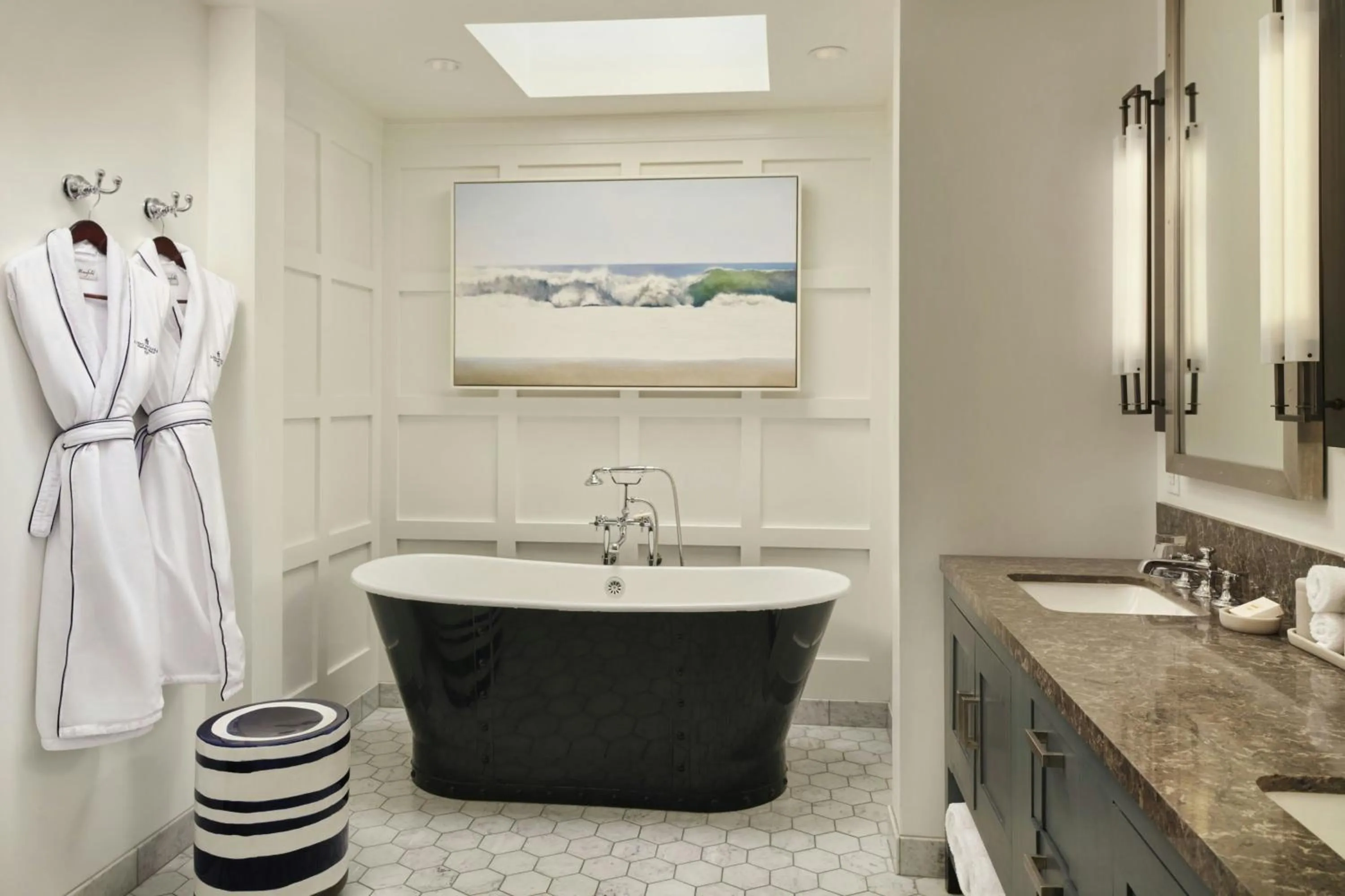 Bathroom in Lido House, Autograph Collection