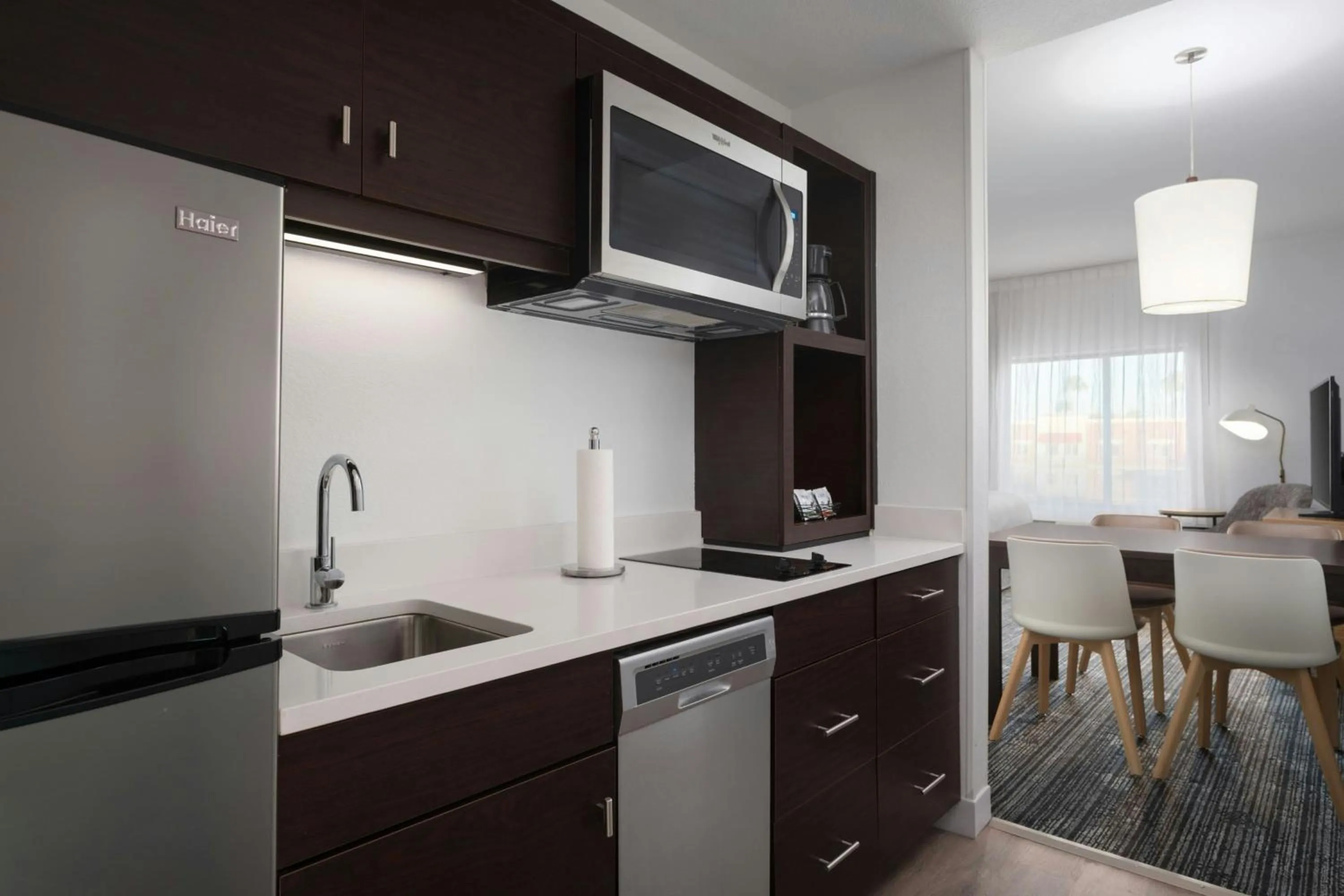 Kitchen or kitchenette in TownePlace Suites by Marriott Phoenix Chandler/Fashion Center