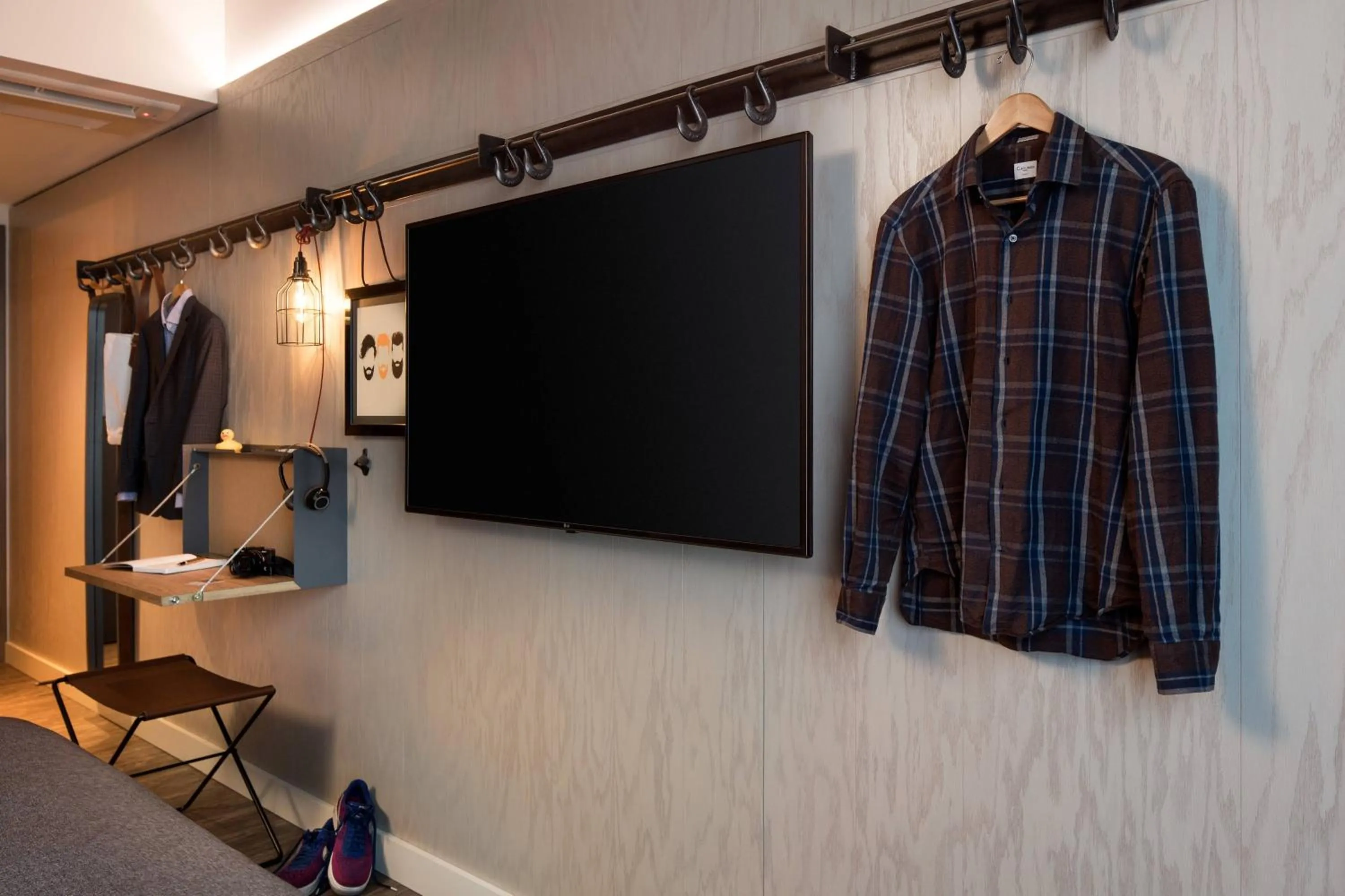 Photo of the whole room in MOXY Seattle Downtown