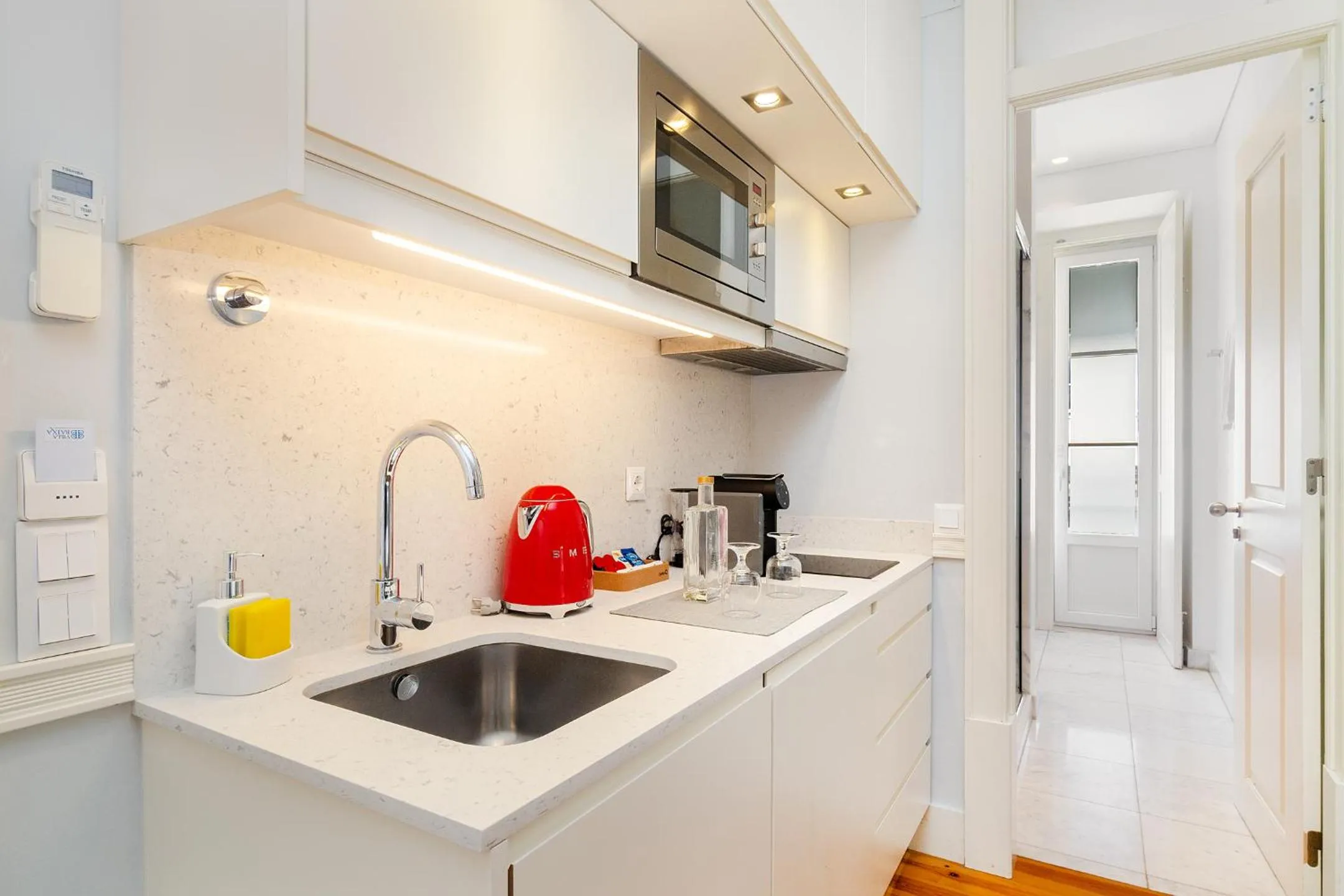 Coffee/tea facilities in Villa Baixa - Lisbon Luxury Apartments
