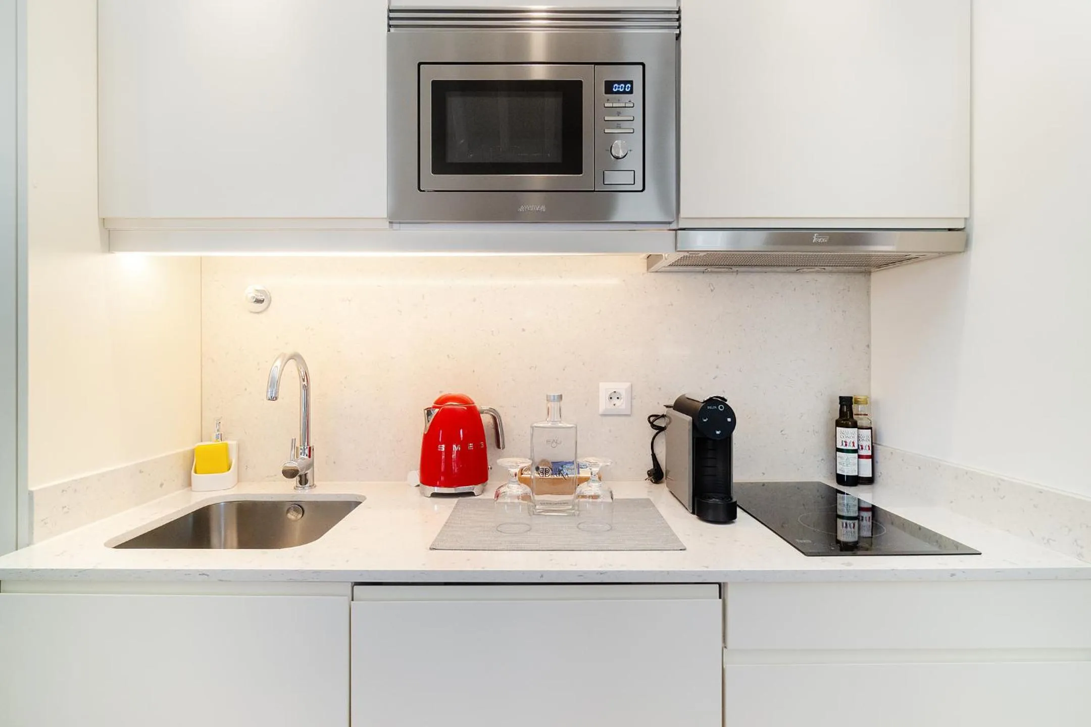 Coffee/tea facilities in Villa Baixa - Lisbon Luxury Apartments