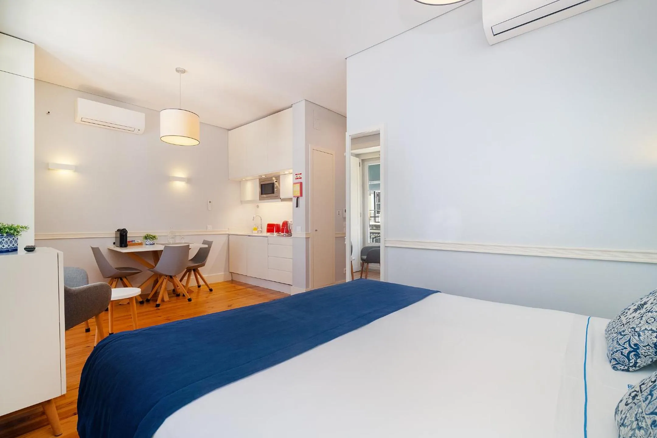 Bed in Villa Baixa - Lisbon Luxury Apartments