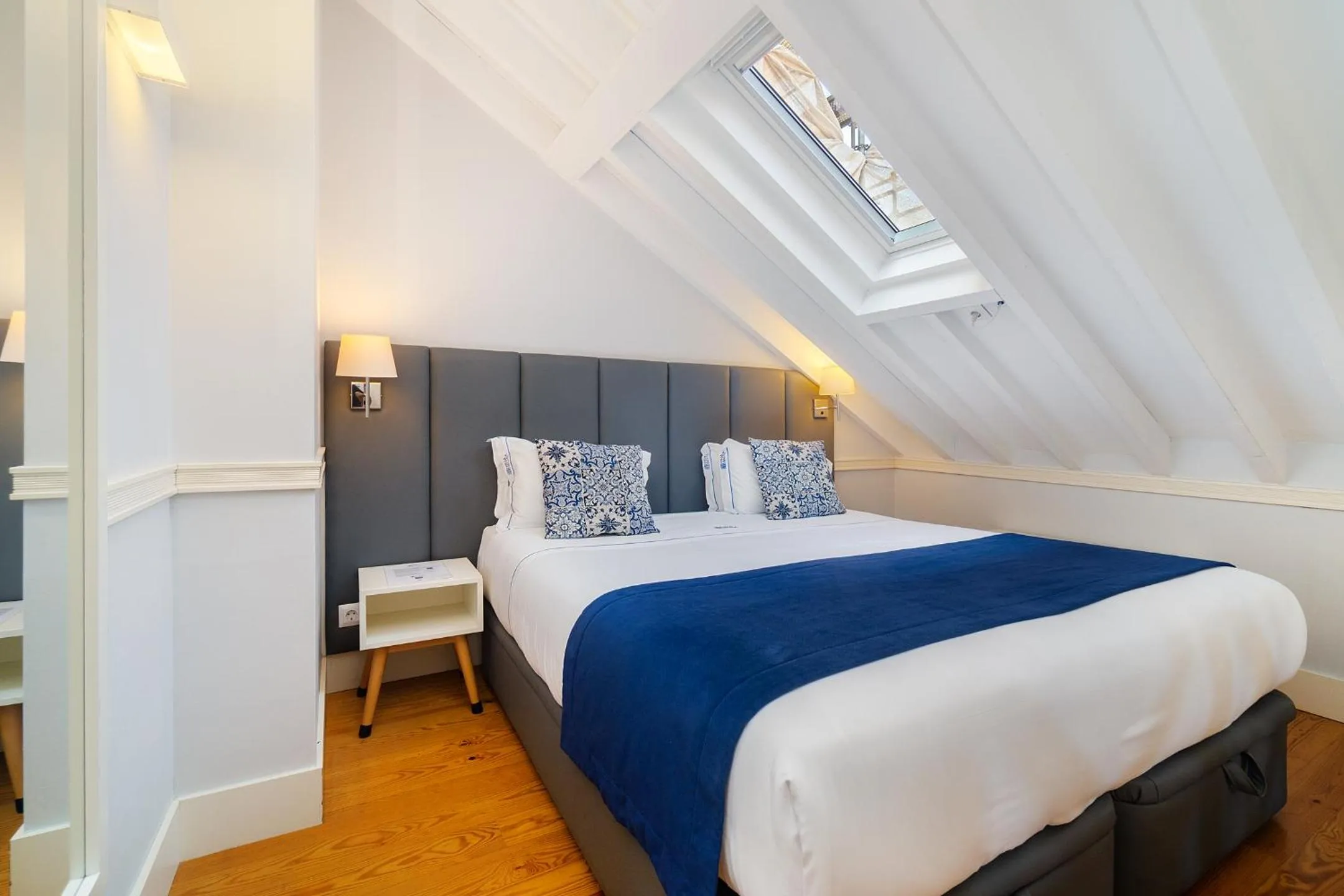 Bed in Villa Baixa - Lisbon Luxury Apartments