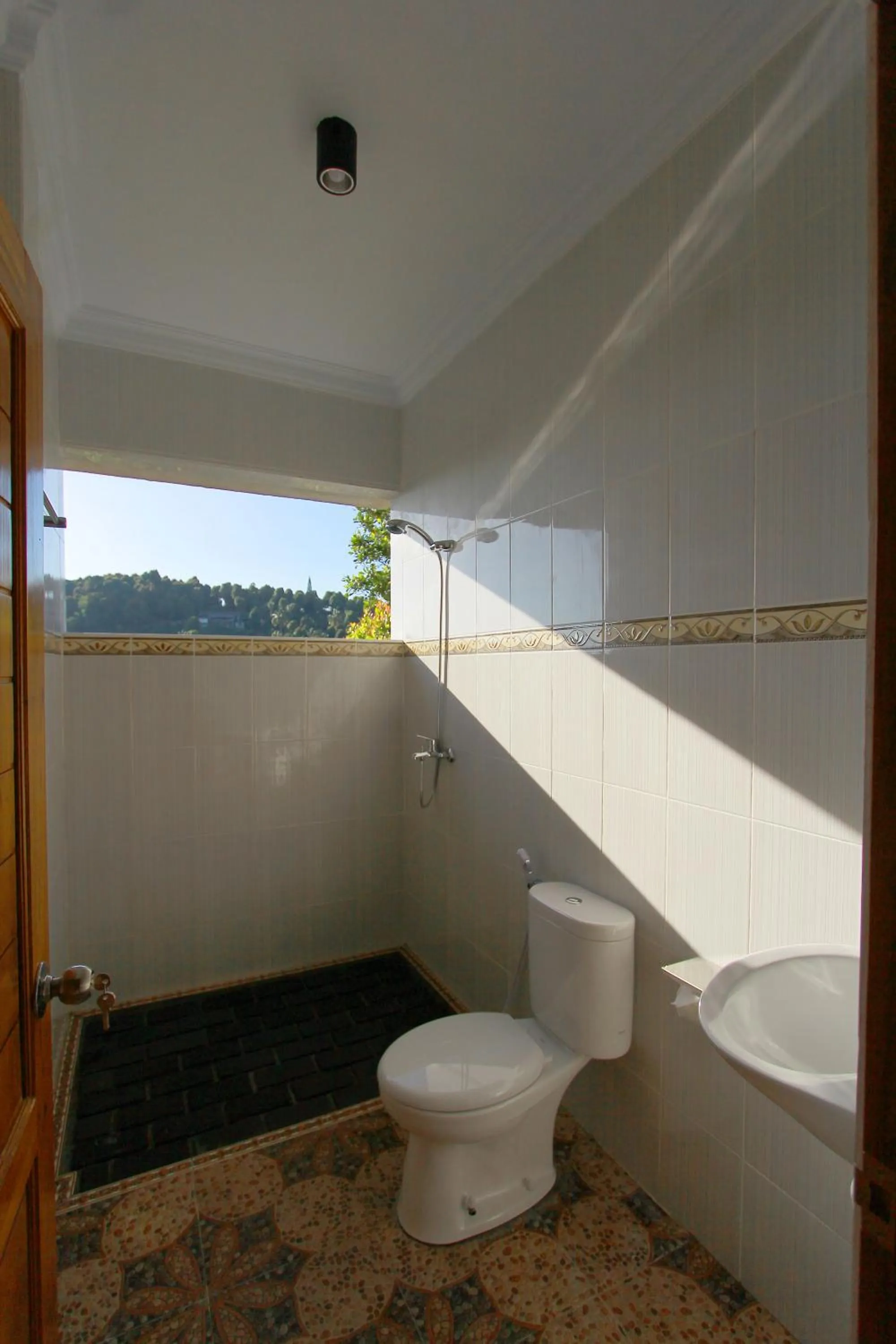 Bathroom in Bali Bening