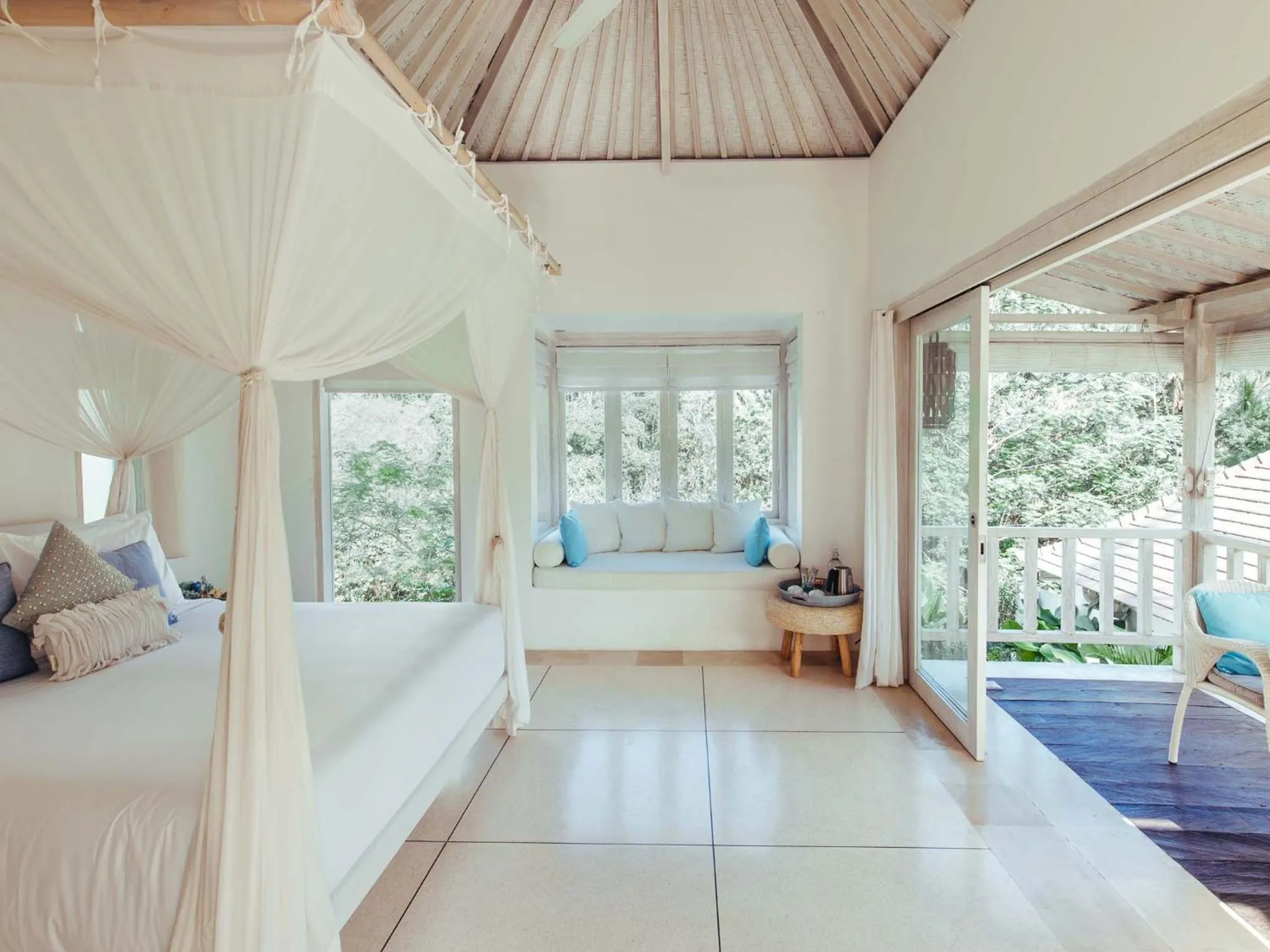 Balcony/Terrace, Bed in Cloud Nine Estate