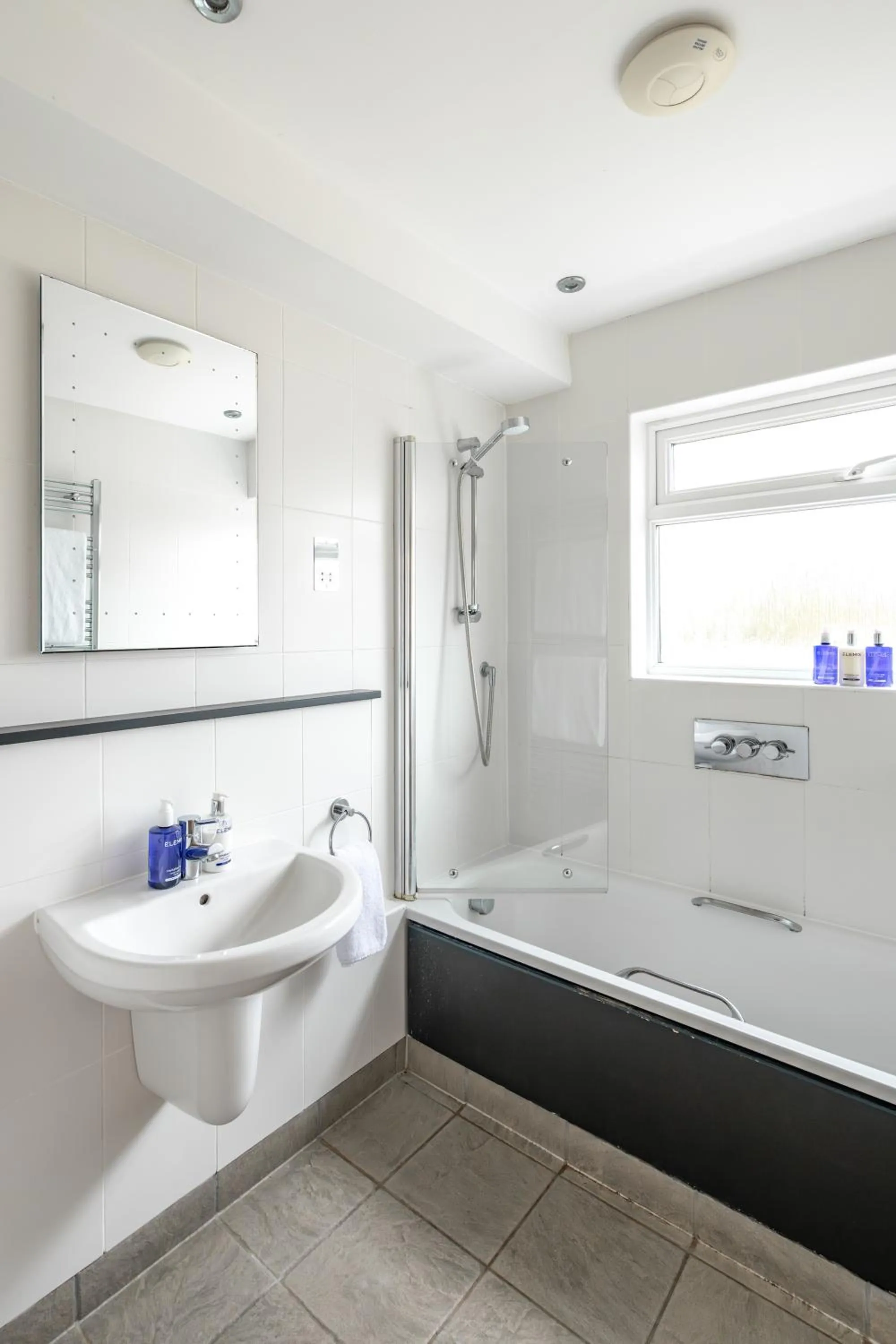 Bathroom in Knoll House